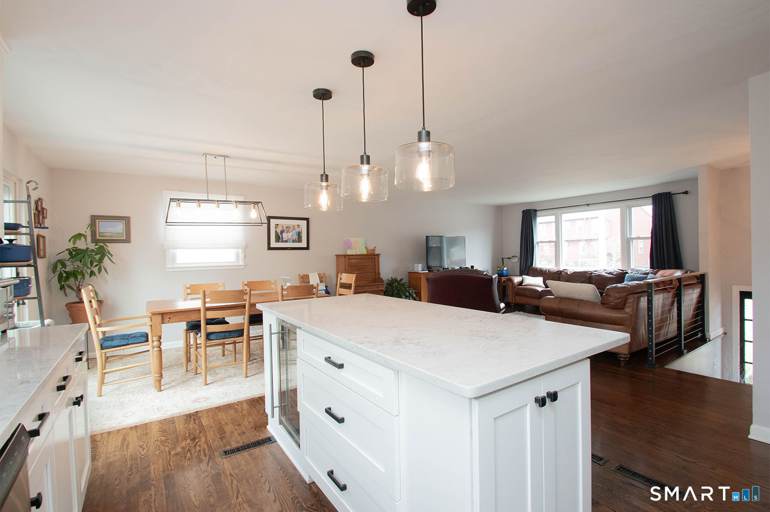 425 Judd Street Property Photo 6