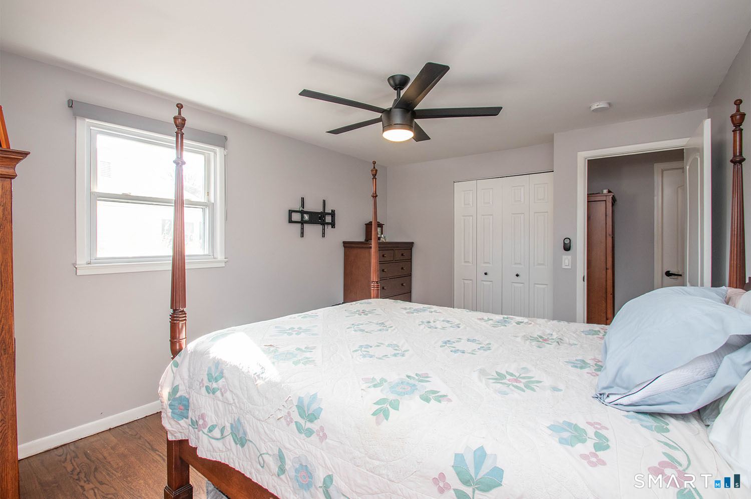 425 Judd Street Property Photo 10