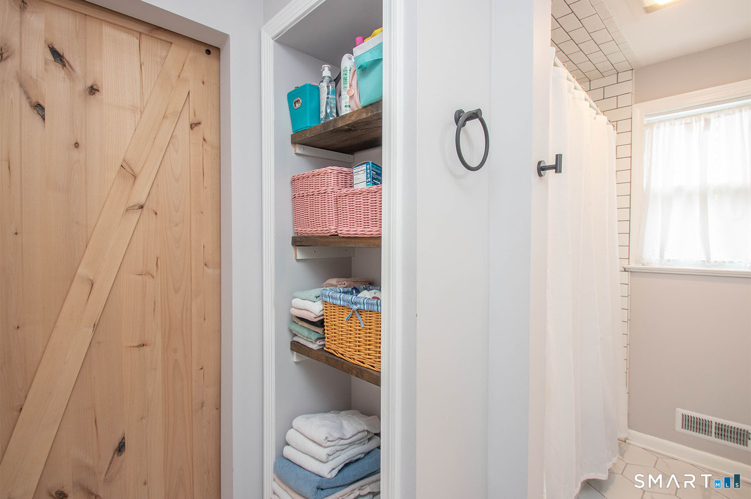 425 Judd Street Property Photo 12