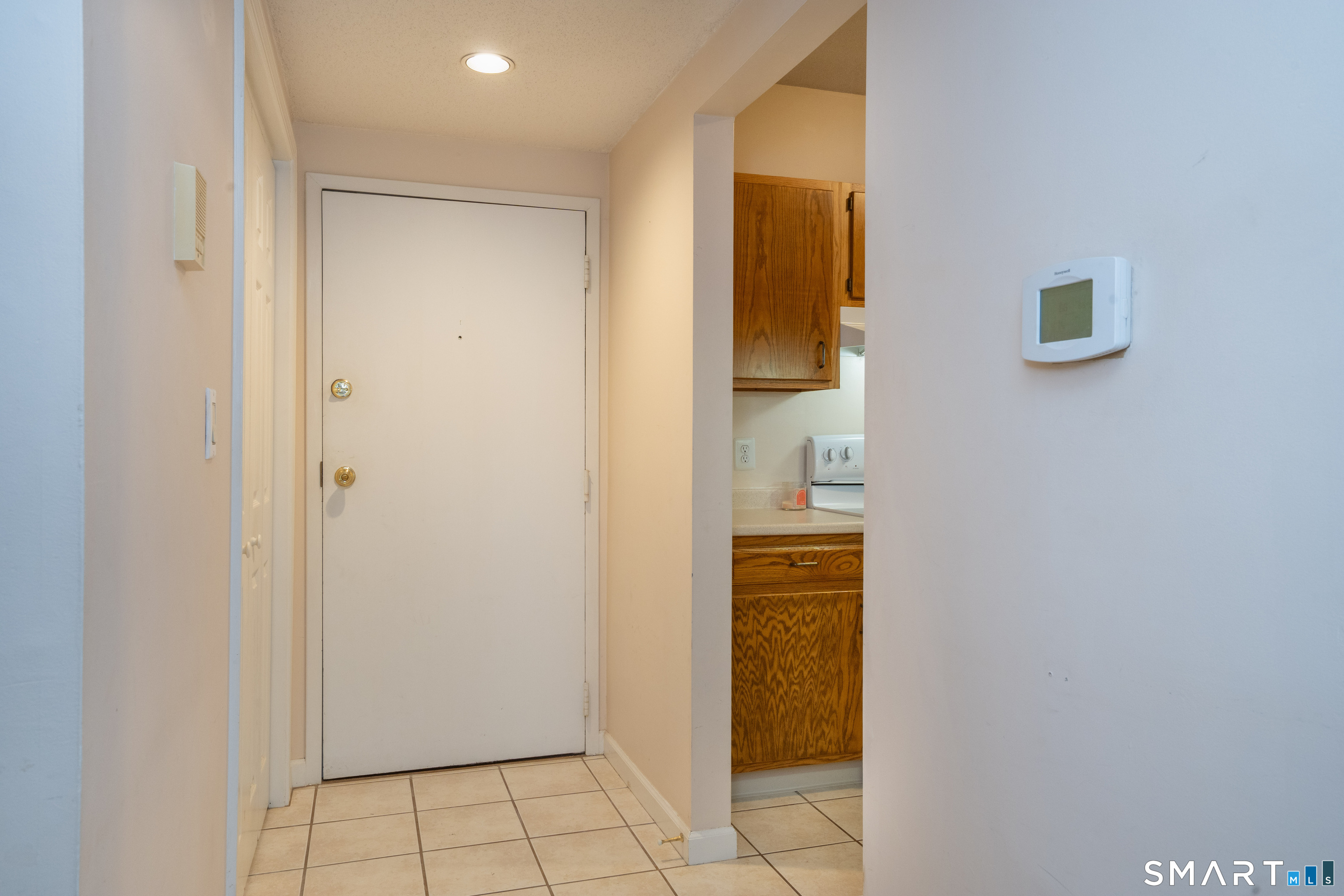 301 Carlton 301 Lane Property Photo 4
