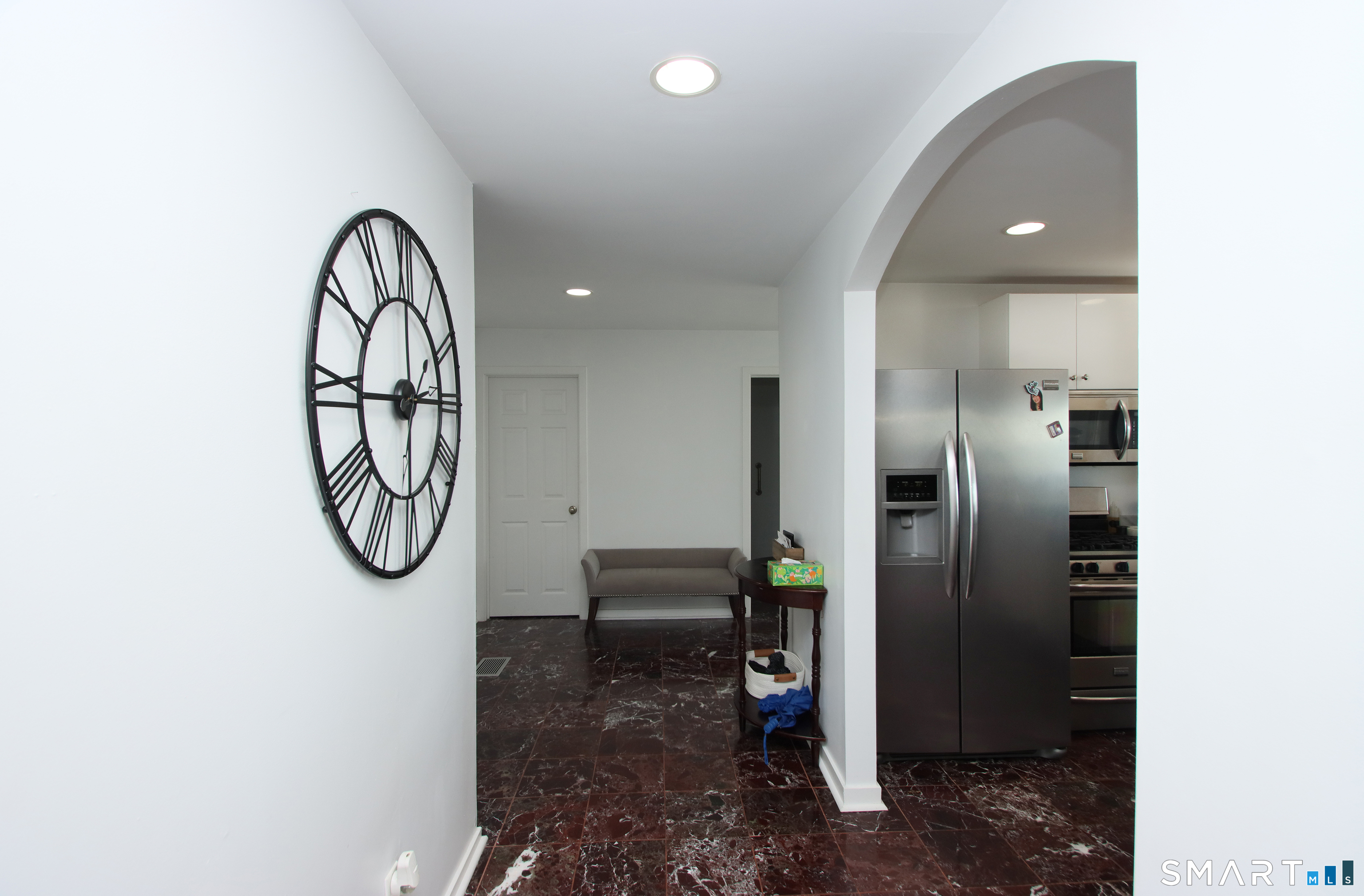 14 Harbour Close Property Photo 3