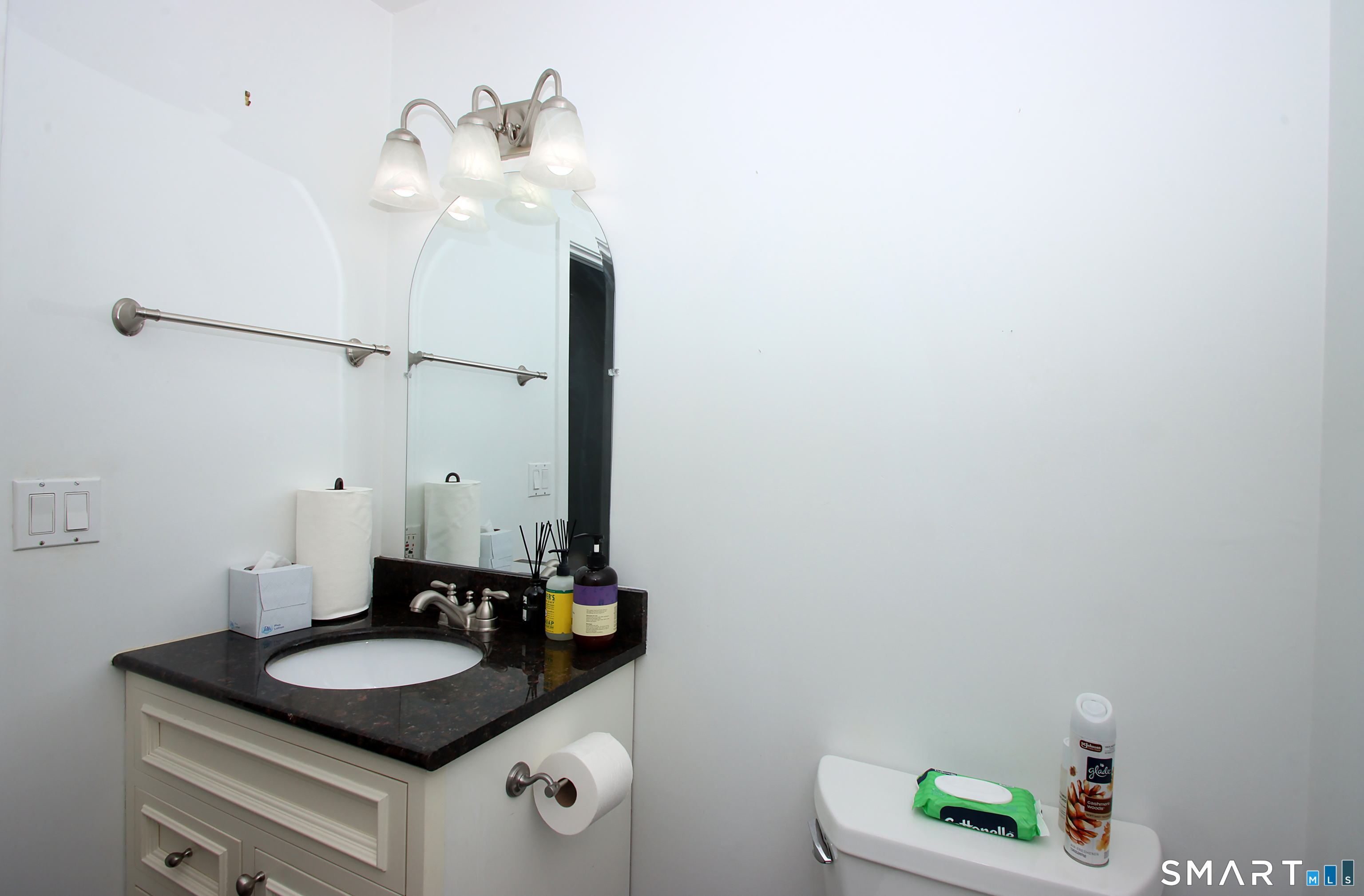 14 Harbour Close Property Photo 6