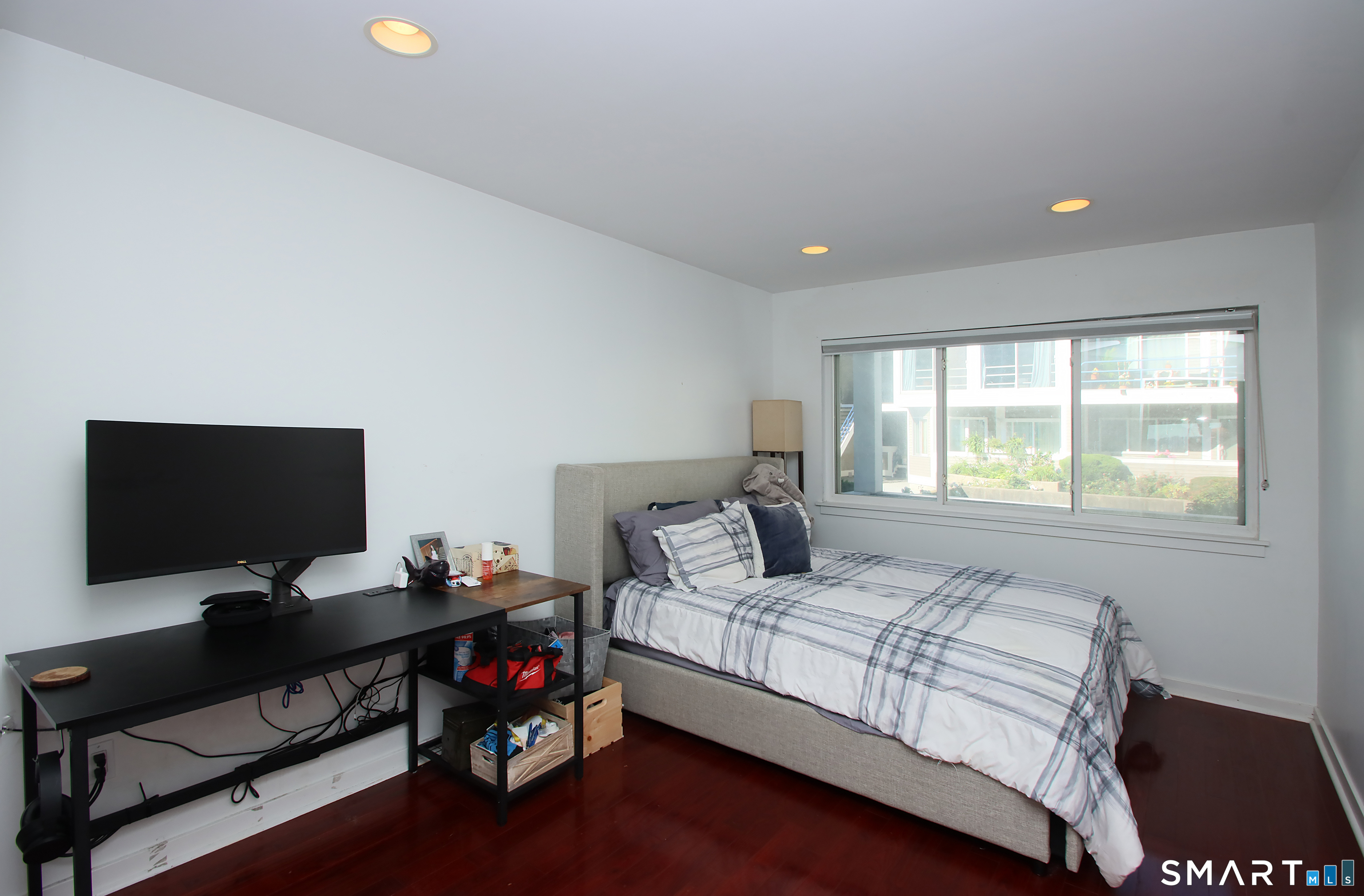 14 Harbour Close Property Photo 19