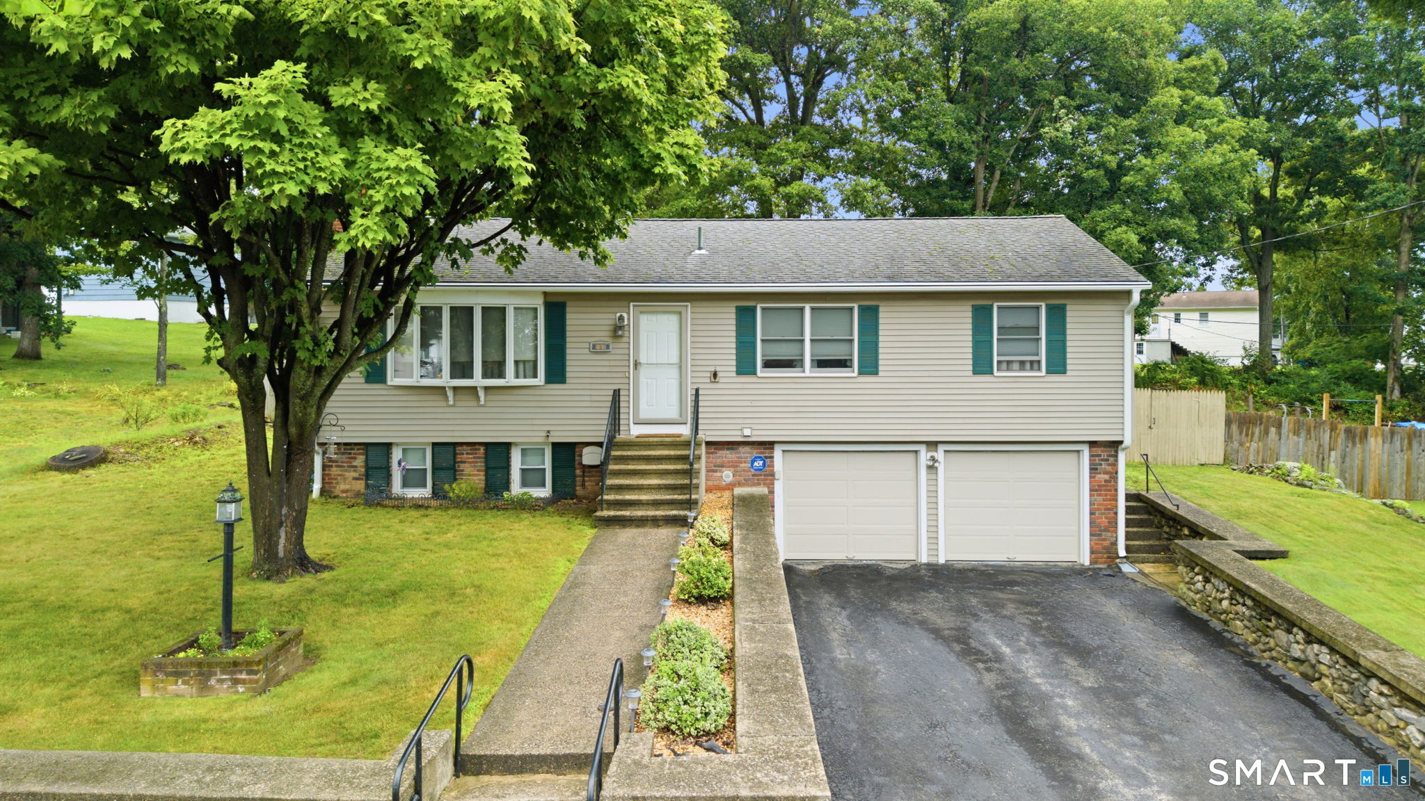 80 Fieldstone Road Property Photo 1