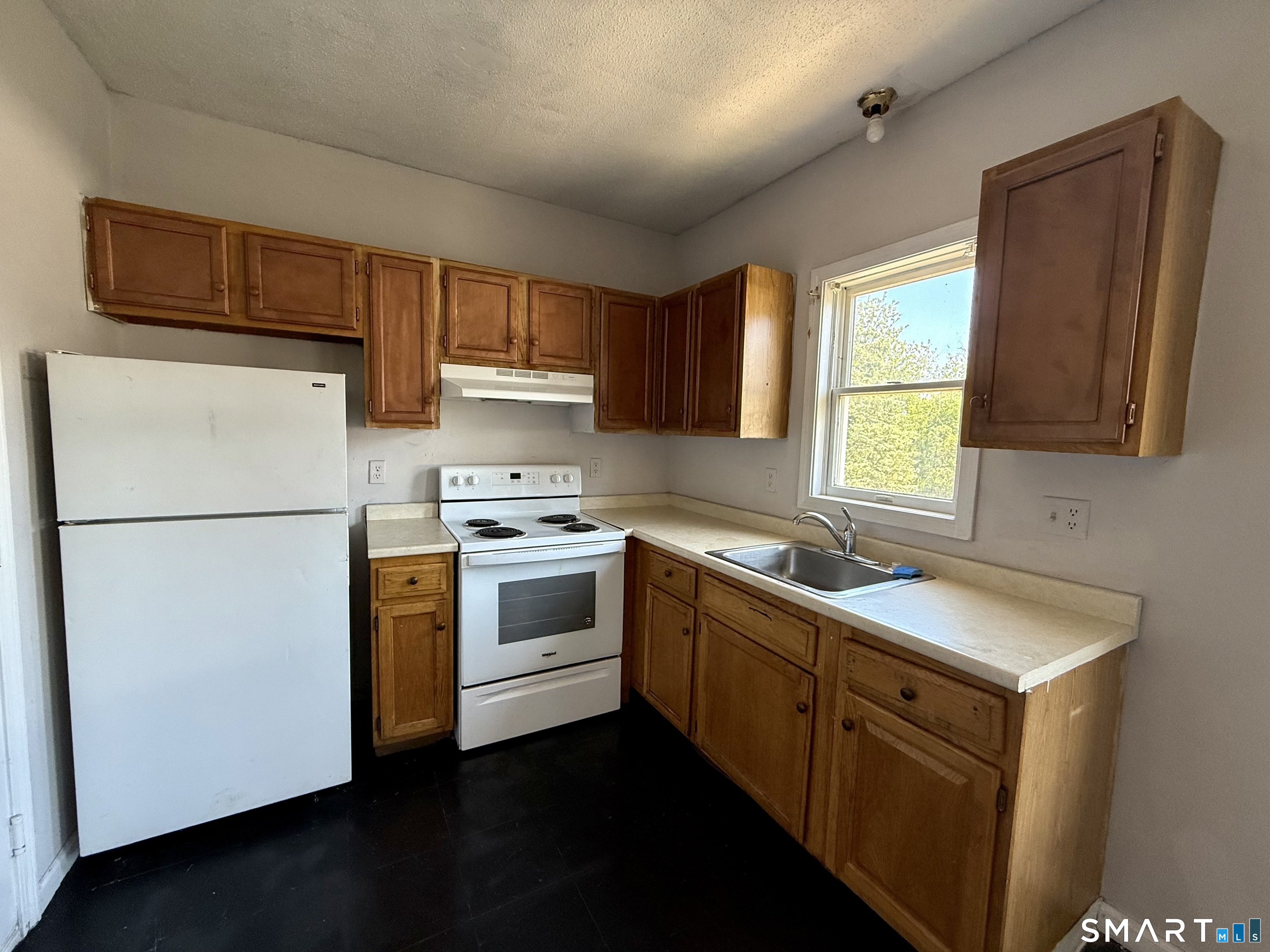 192 Main South 4 Street Property Photo 1
