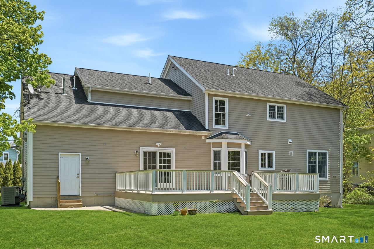 154 North Street Property Photo 30