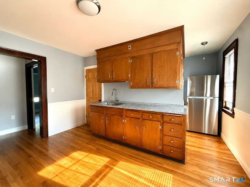 99 Seymour Avenue Property Photo 8