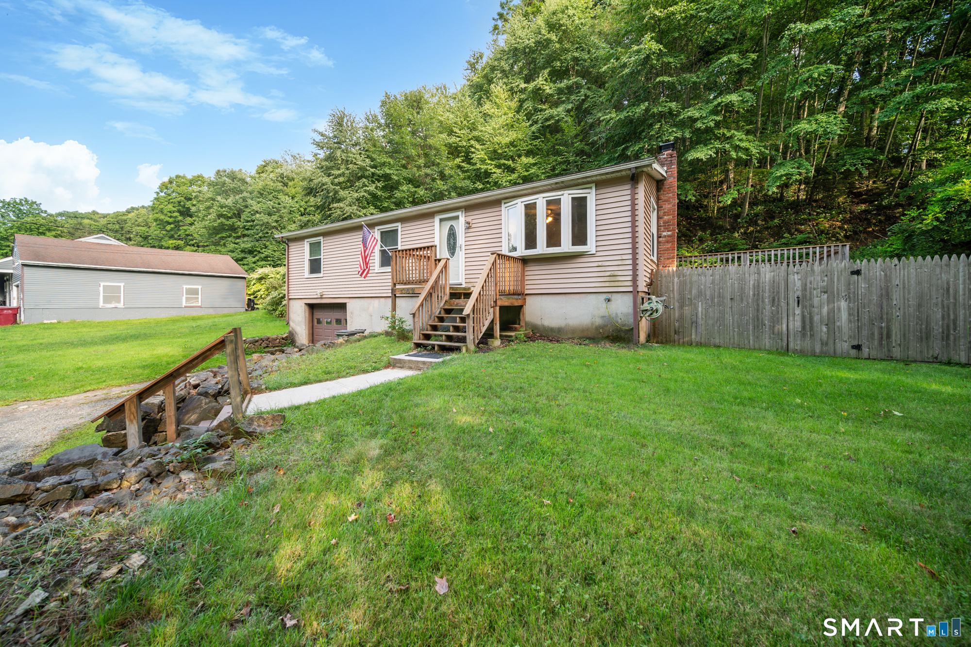 369 Prospect Street Property Photo 1