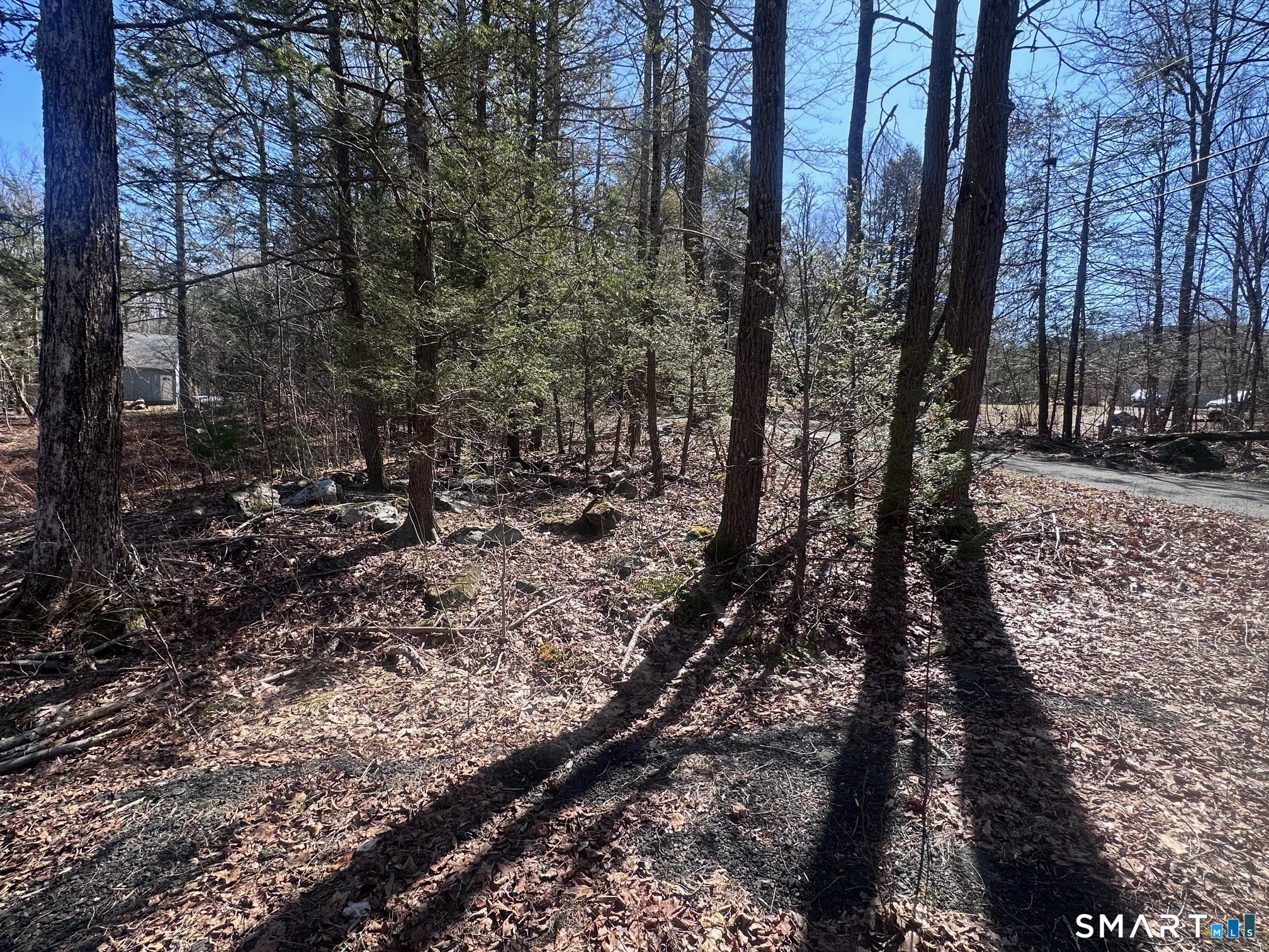 302 Gillette Road Property Photo 3