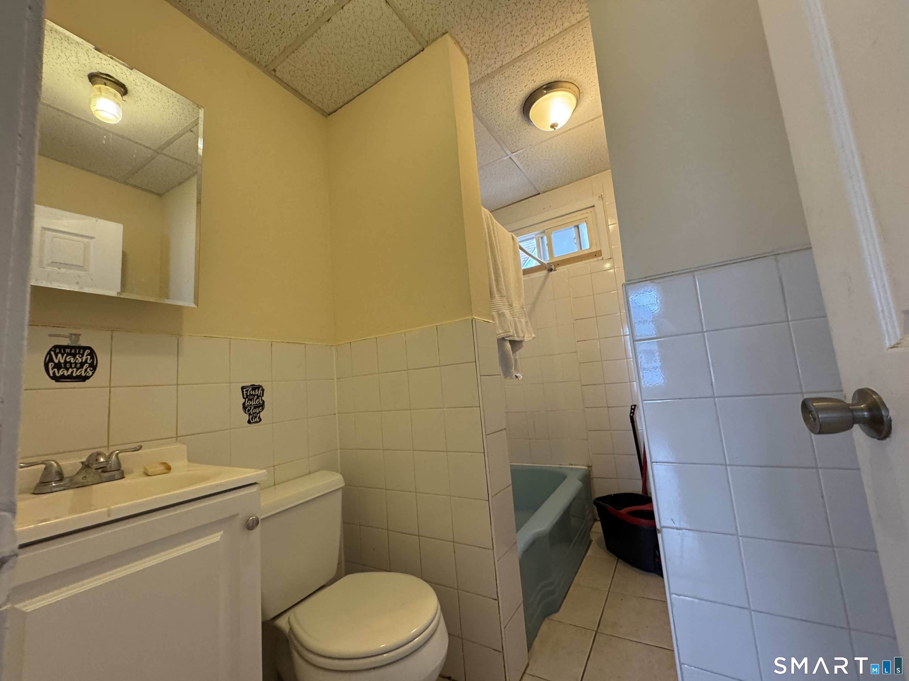 752 Boston 2fl Avenue Property Photo 3