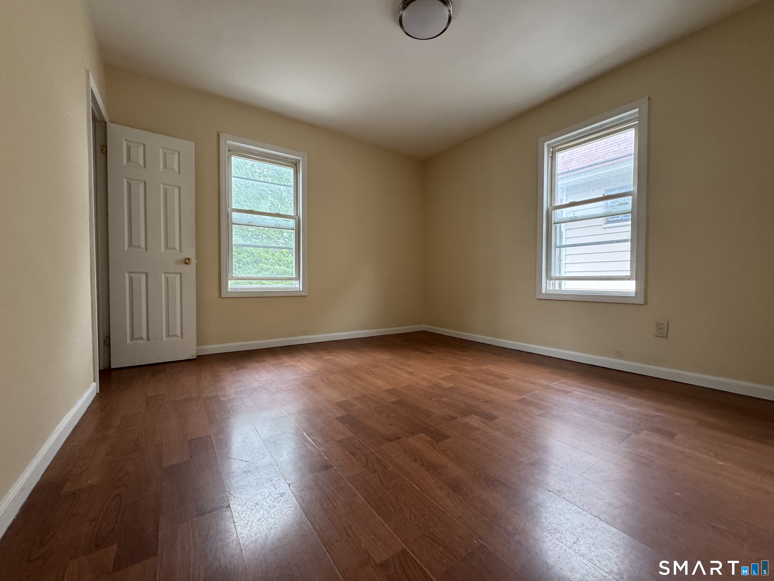 752 Boston 2fl Avenue Property Photo 7