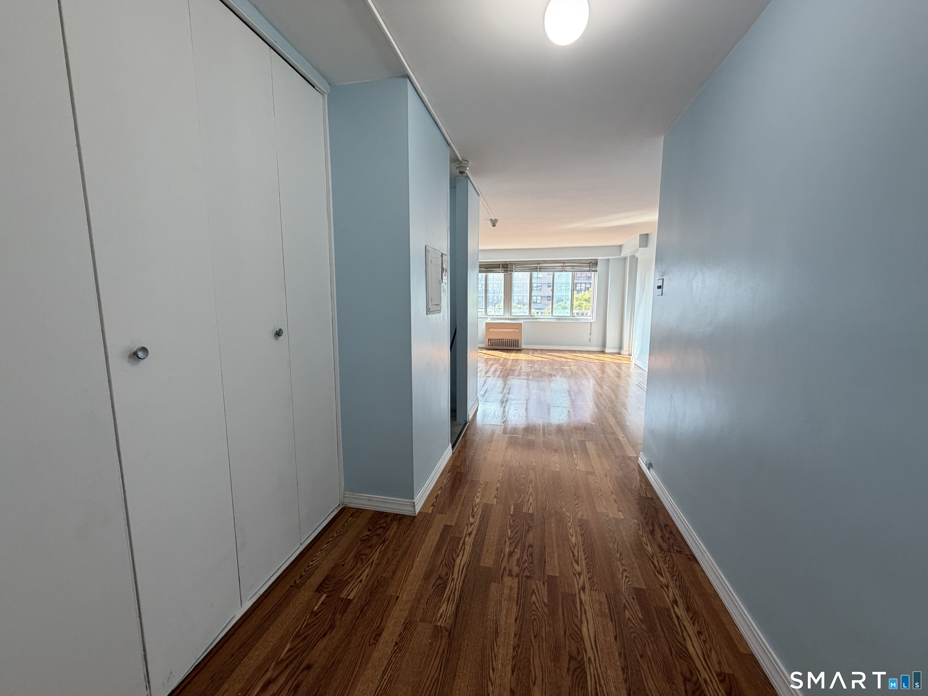 100 York 8p Street Property Photo 5
