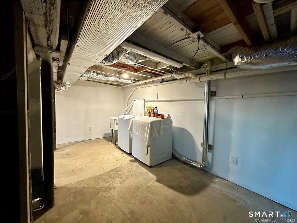 41 Candlewood Drive Property Photo 13