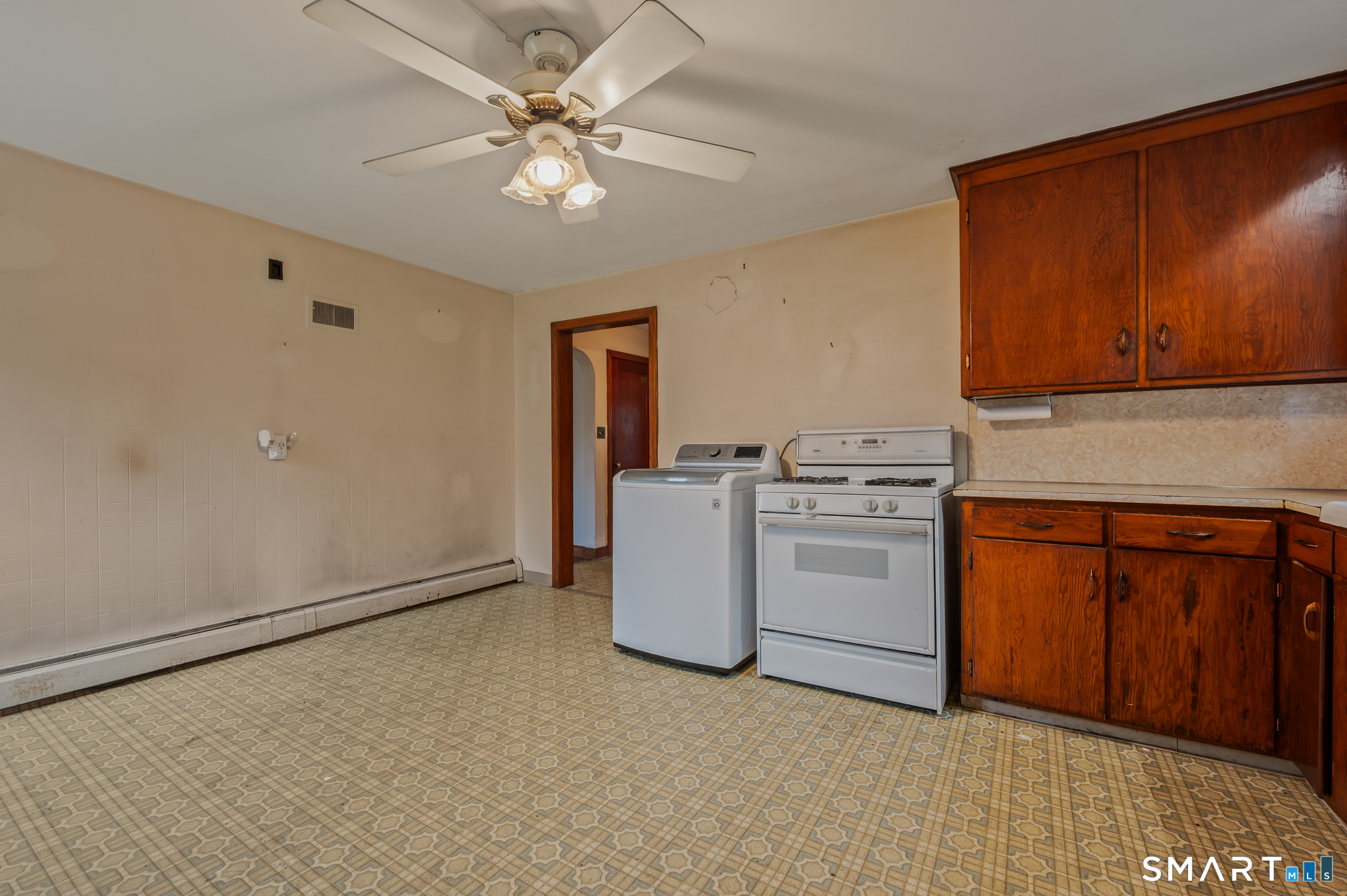 37 Ticonderoga Drive Property Photo 5