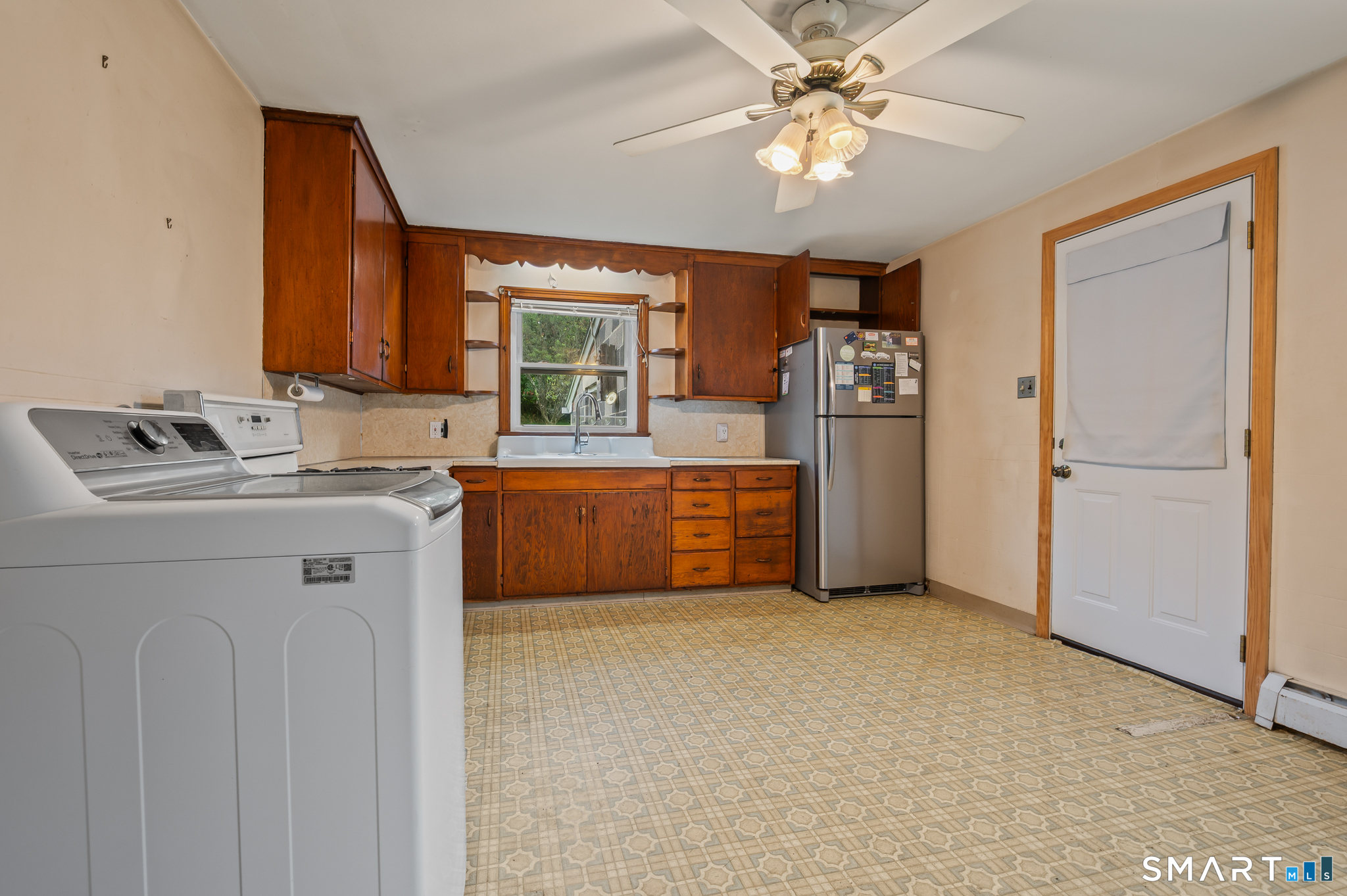 37 Ticonderoga Drive Property Photo 7
