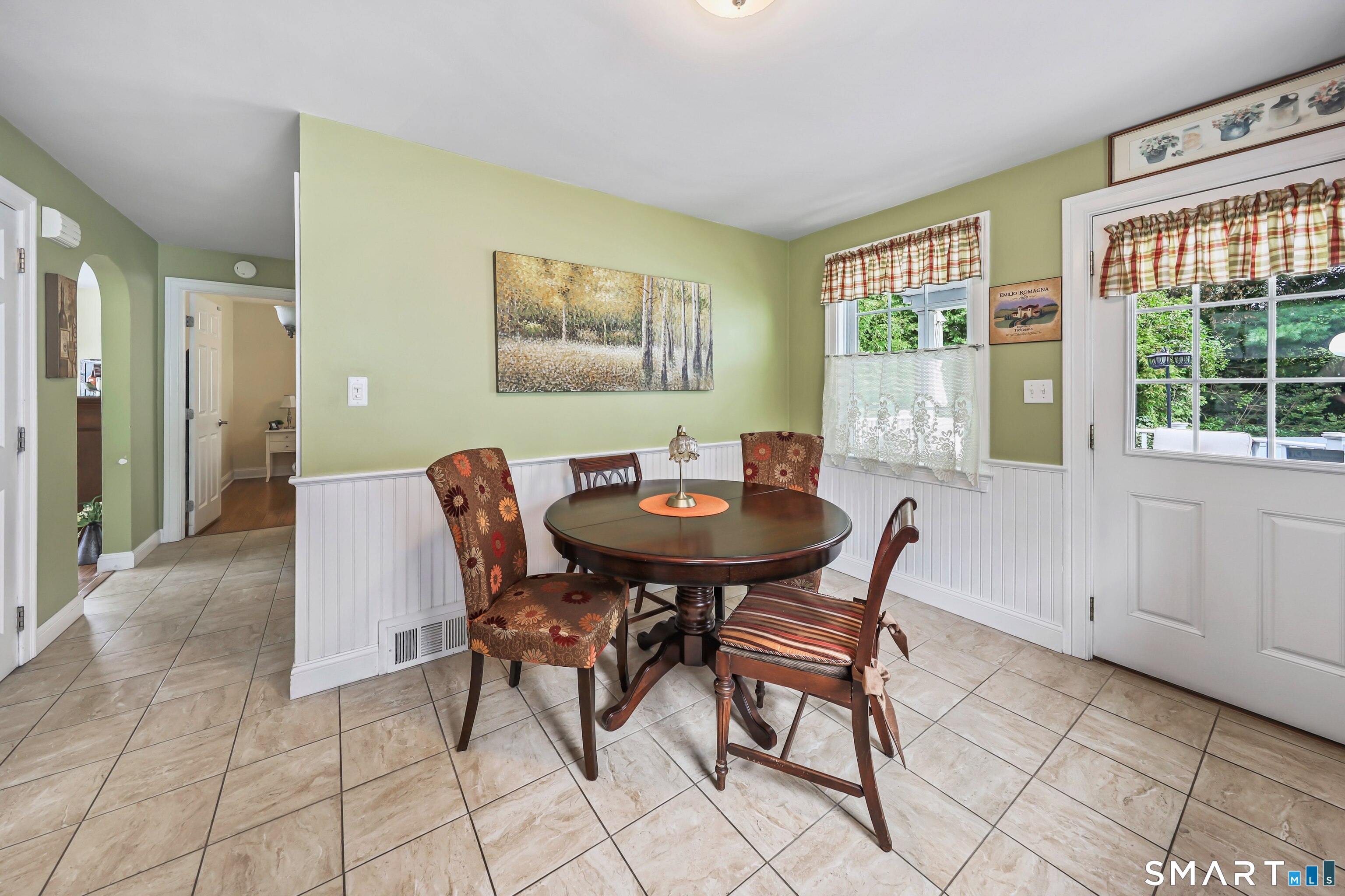 169 Circuit Avenue Property Photo 10