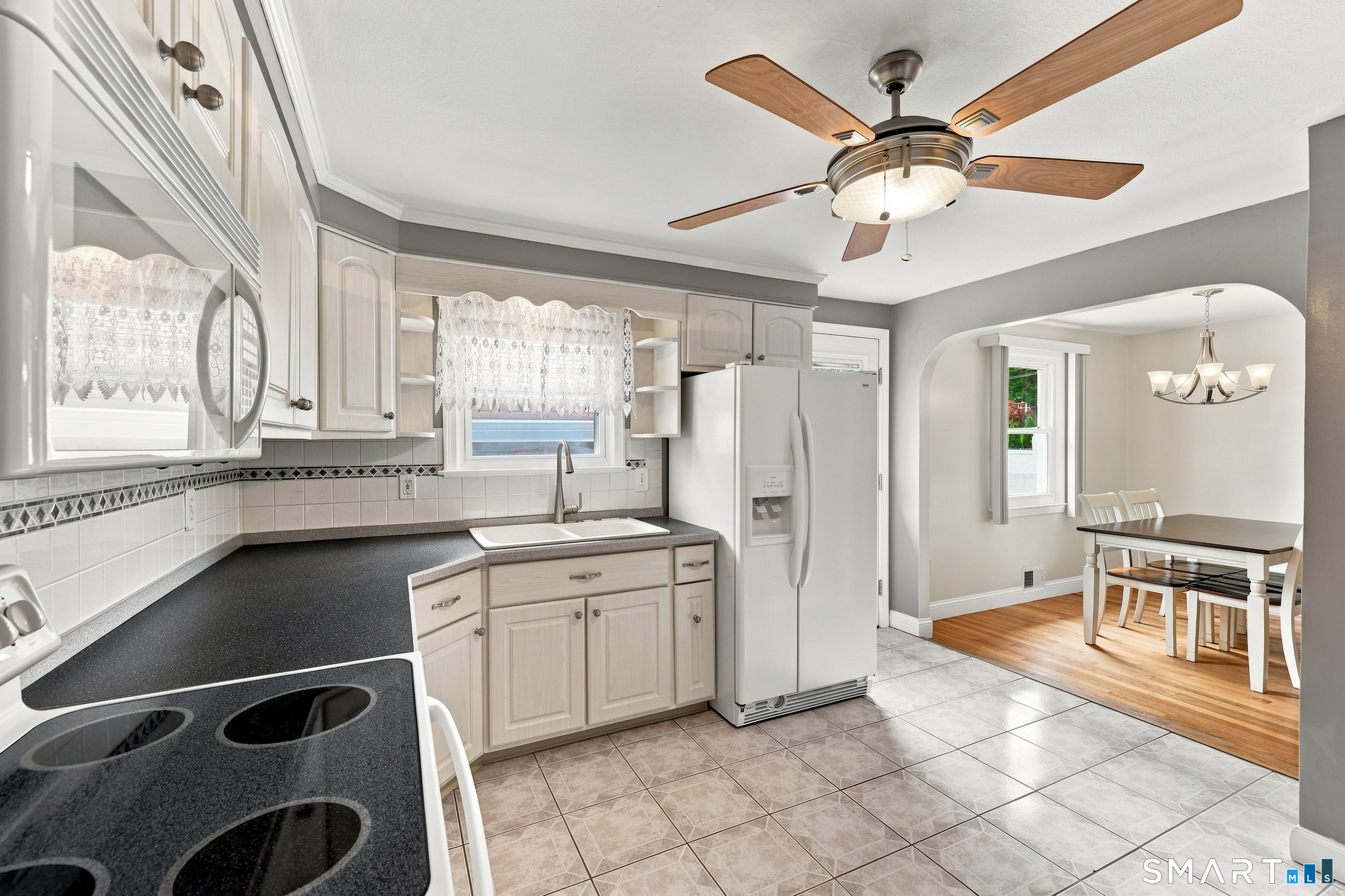 775 Nott Street Property Photo 16