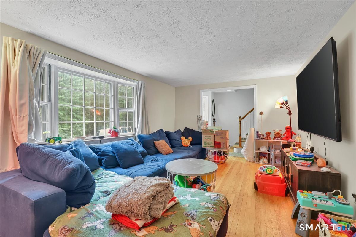 629 Shenipsit Lake Road Property Photo 3