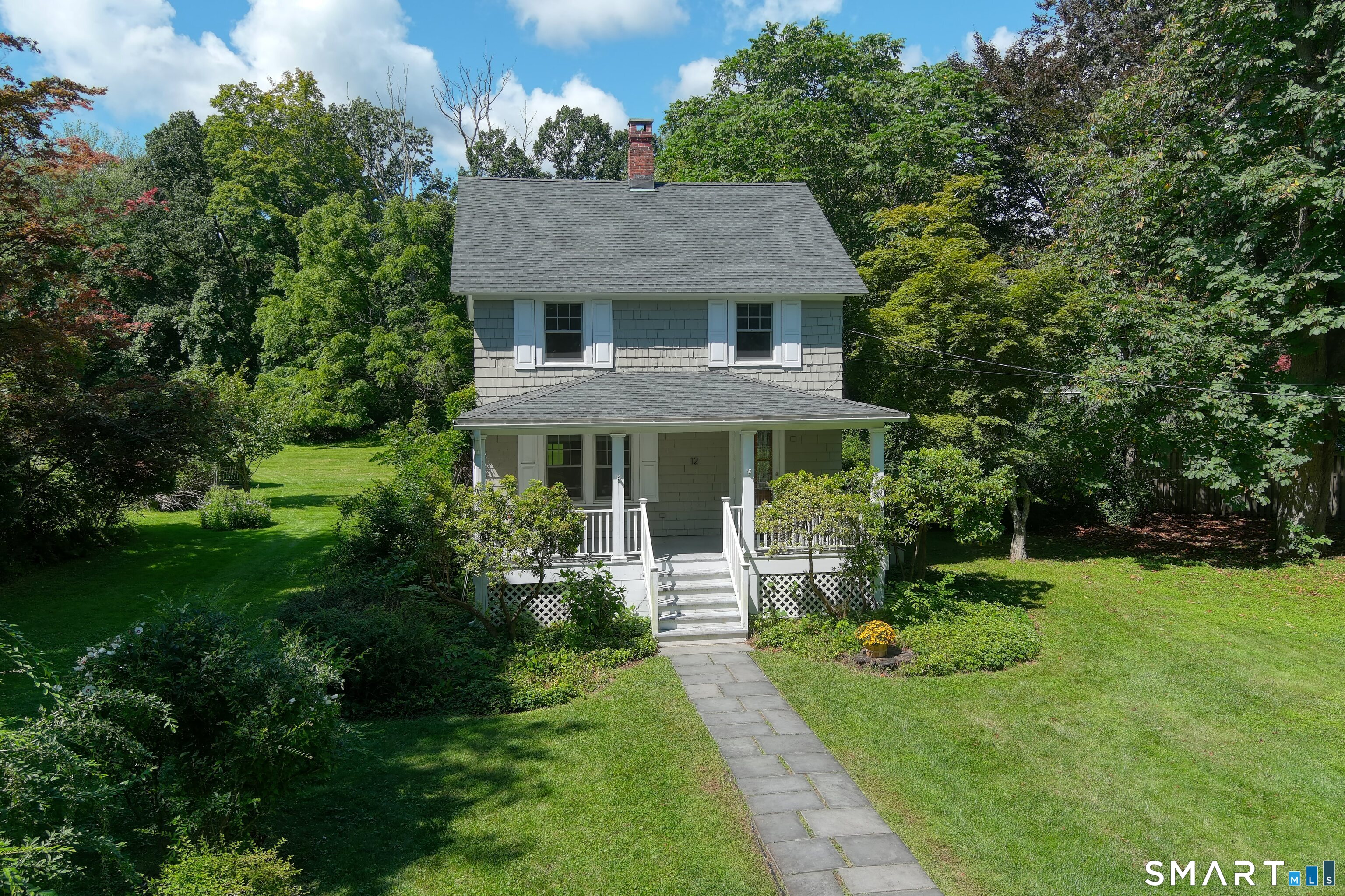 12 Olmstead Lane Property Photo 1