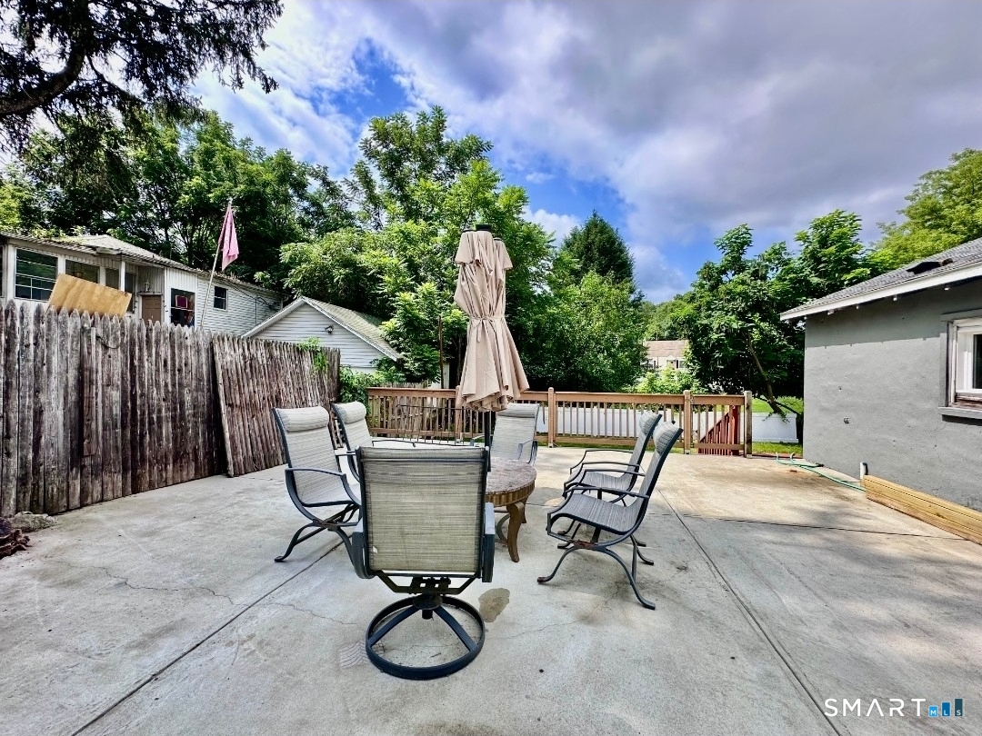 139 Hickory Street Property Photo 14