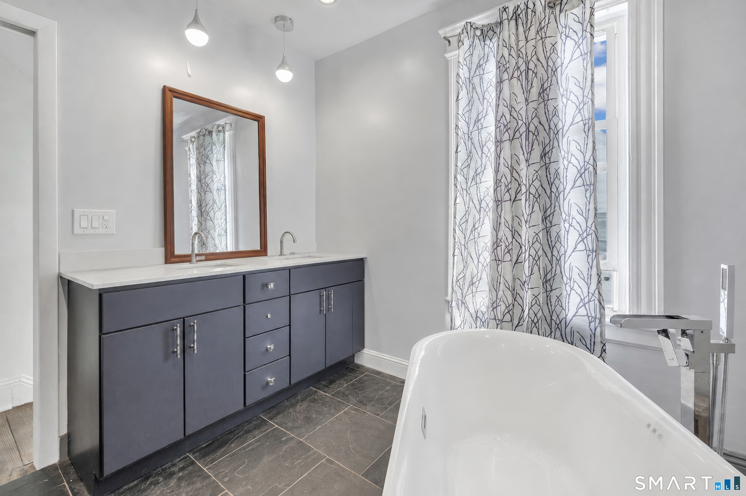 157 Fairview Avenue Property Photo 27