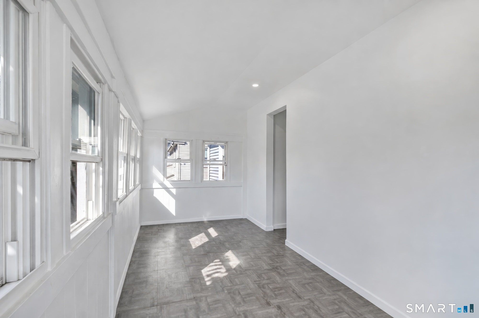 157 Fairview Avenue Property Photo 31