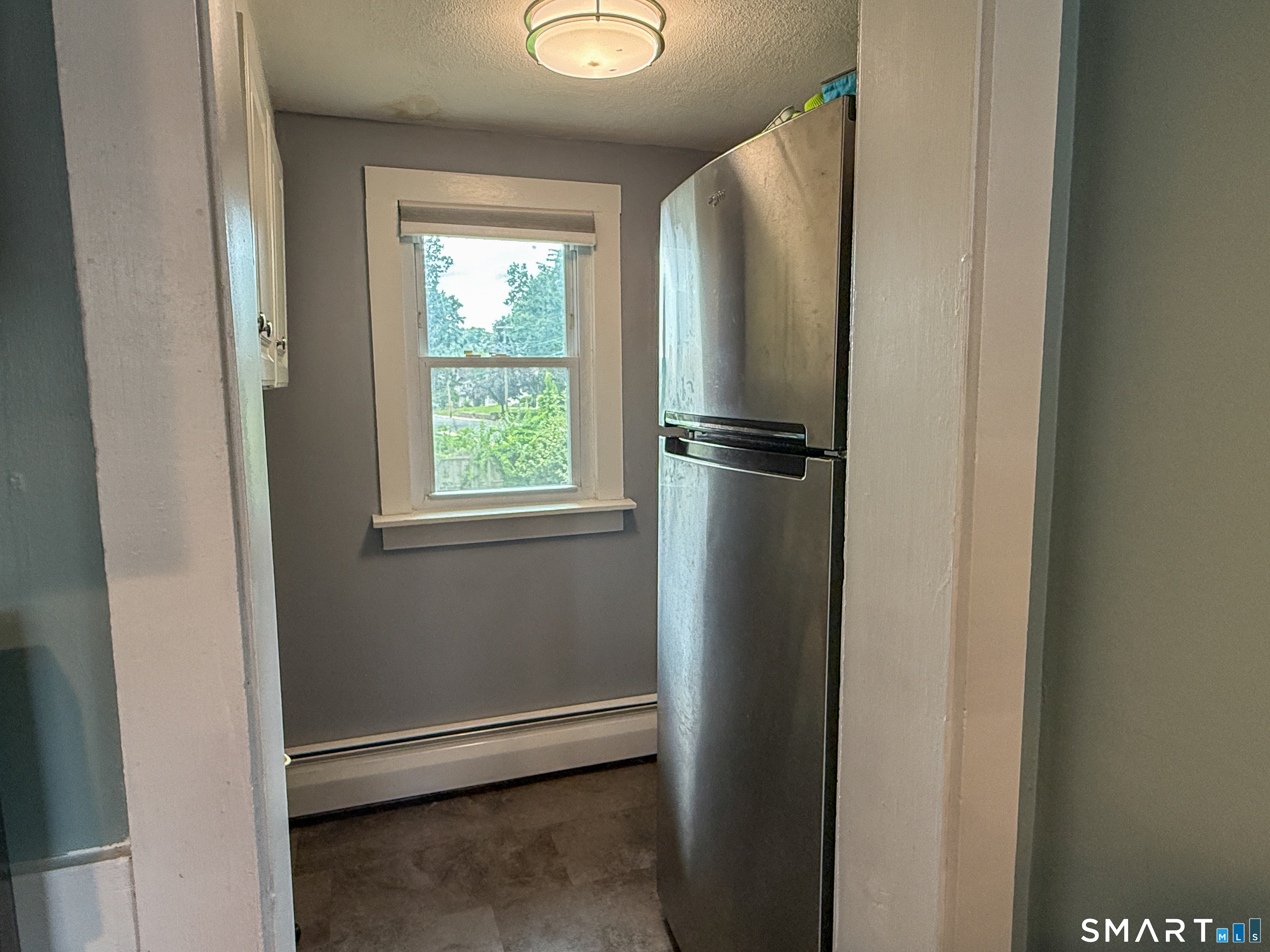 182 Elm North Street Property Photo 5
