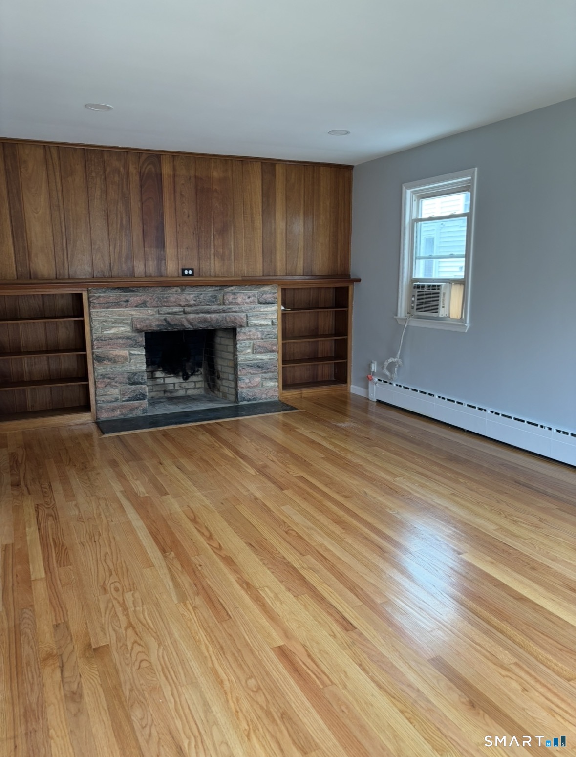 195 Alpine Street Property Photo 2
