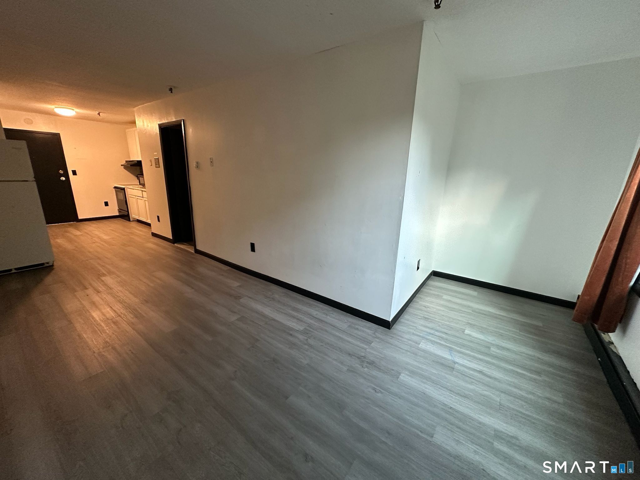 1660 Main East 1b Street Property Photo 8
