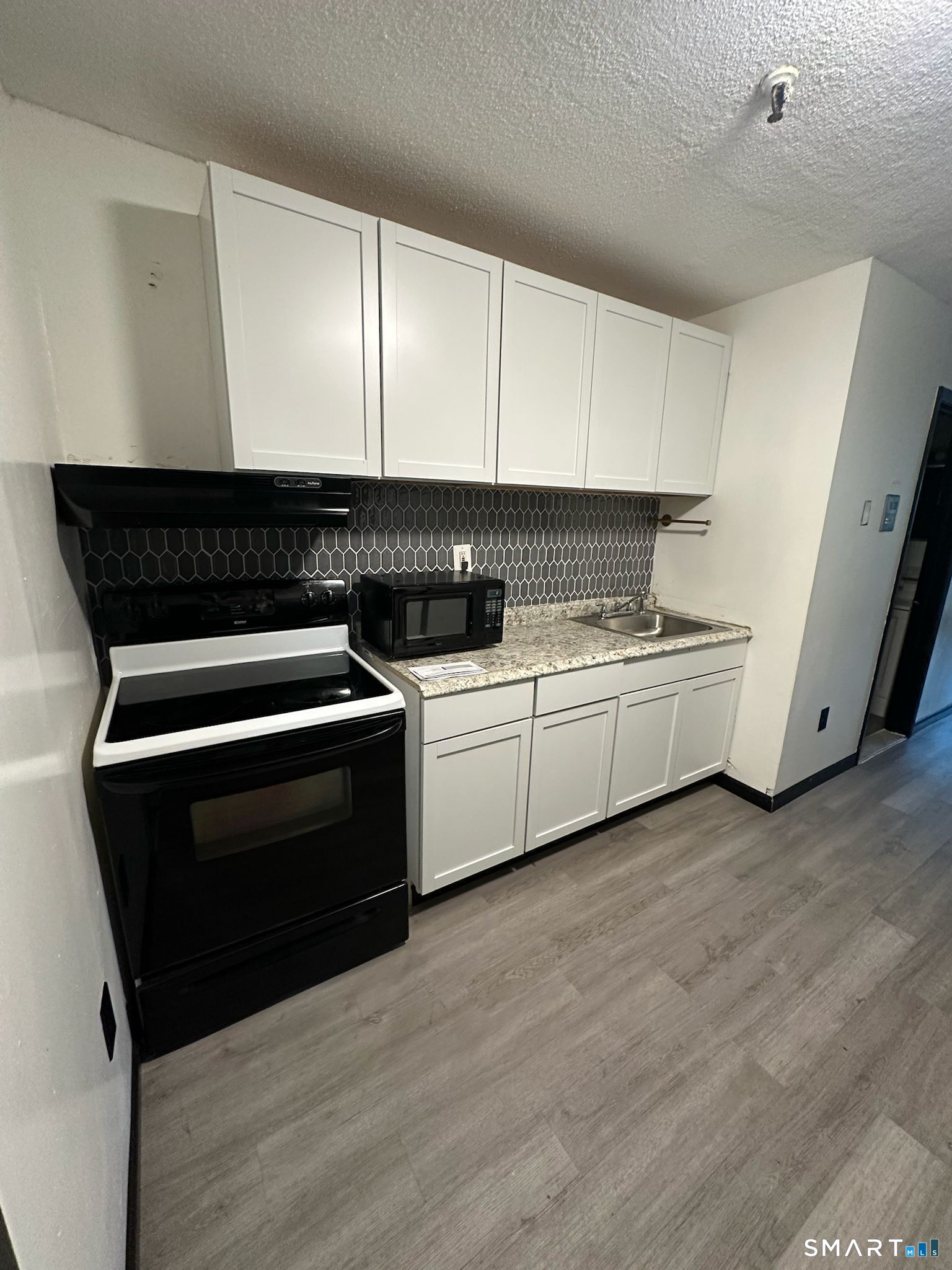 1660 Main East 1b Street Property Photo 9