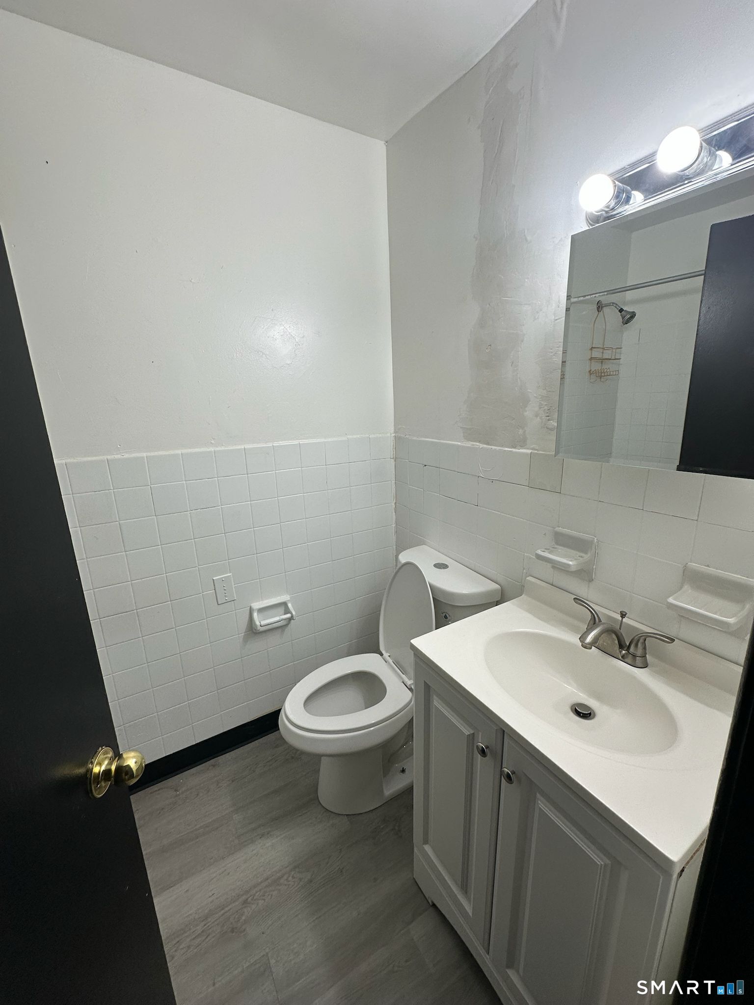 1660 Main East 1b Street Property Photo 10