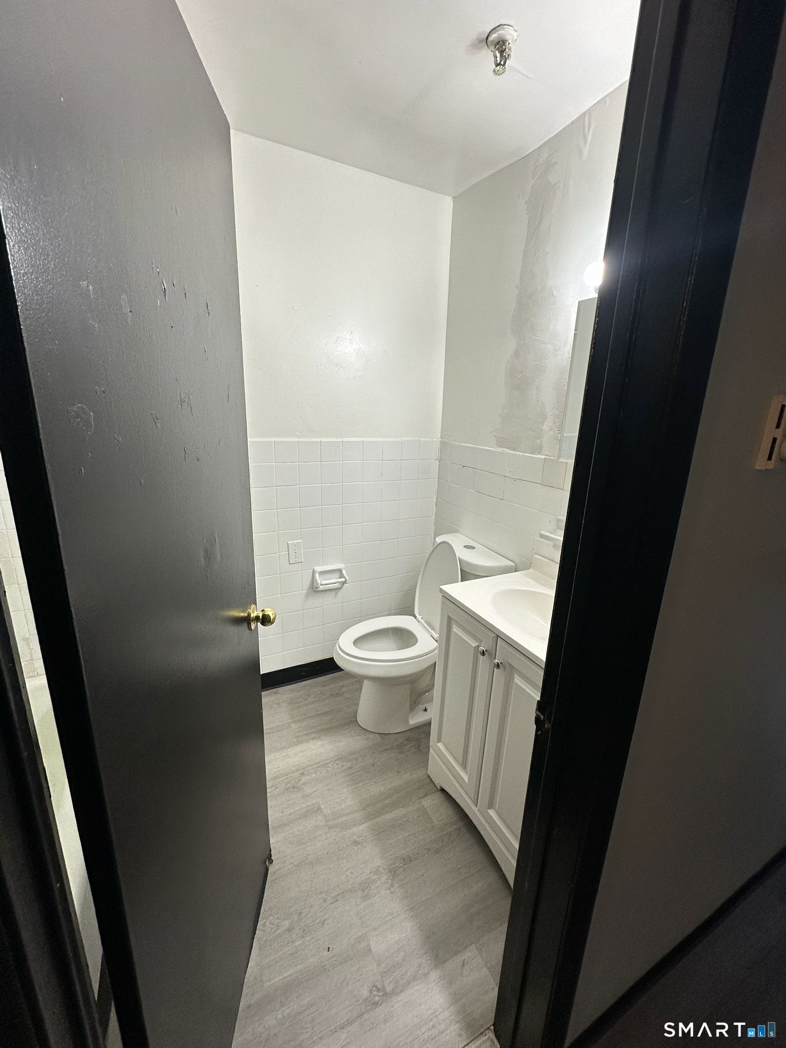 1660 Main East 1b Street Property Photo 11