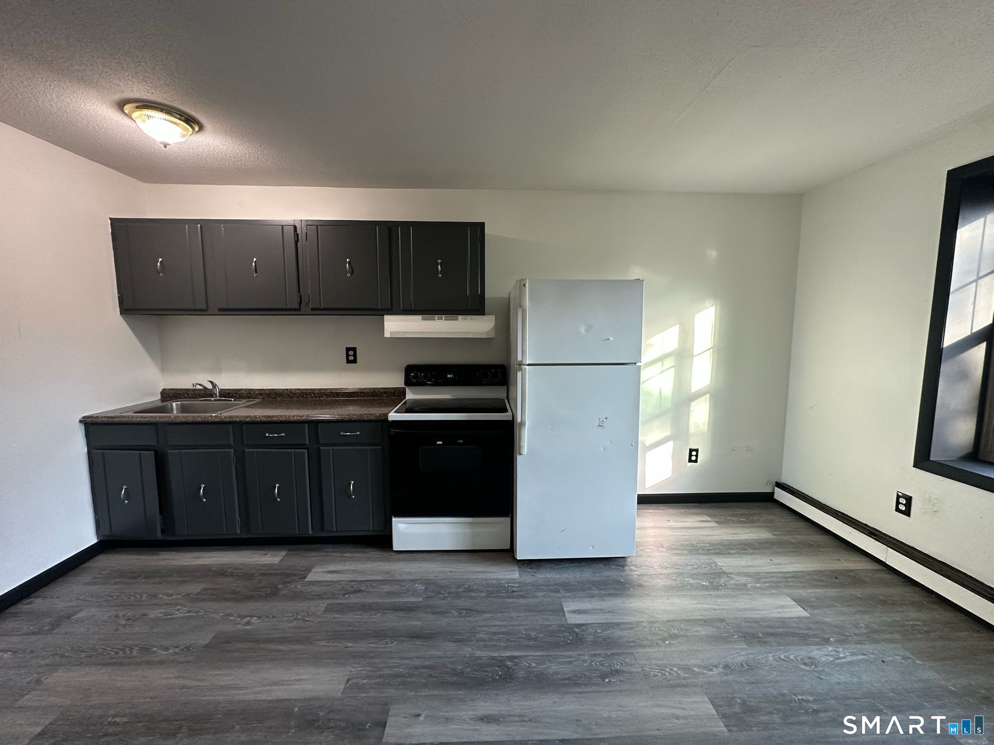 1660 Main East 1b Street Property Photo 12