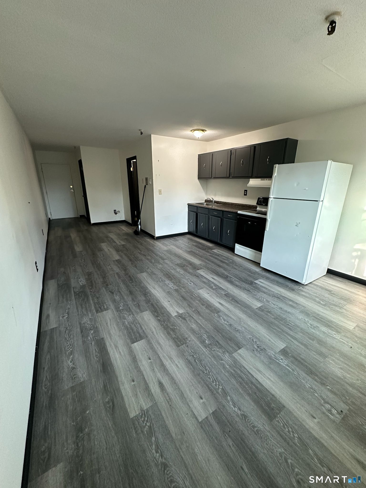 1660 Main East 1b Street Property Photo 13