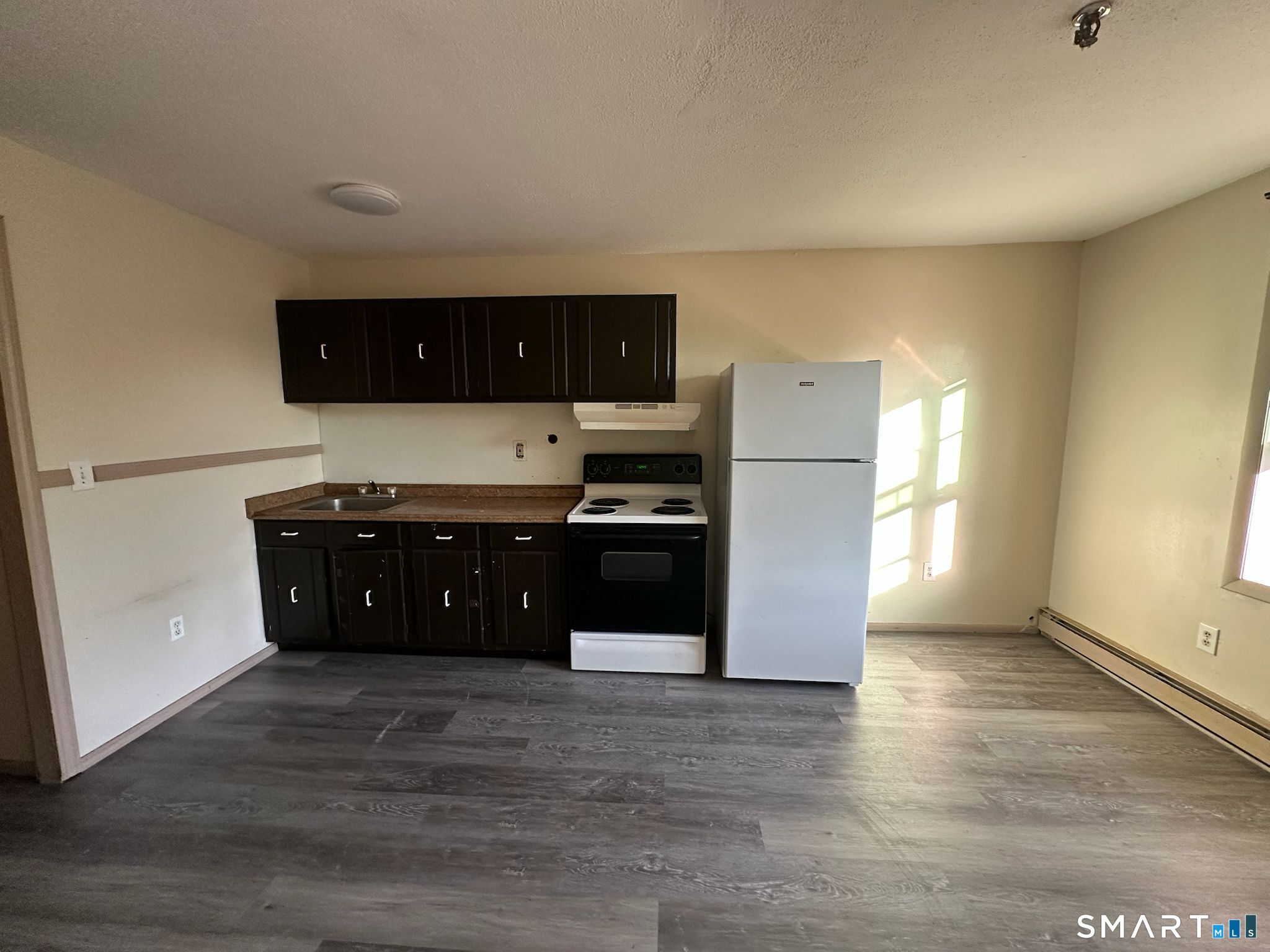 1660 Main East 1b Street Property Photo 20
