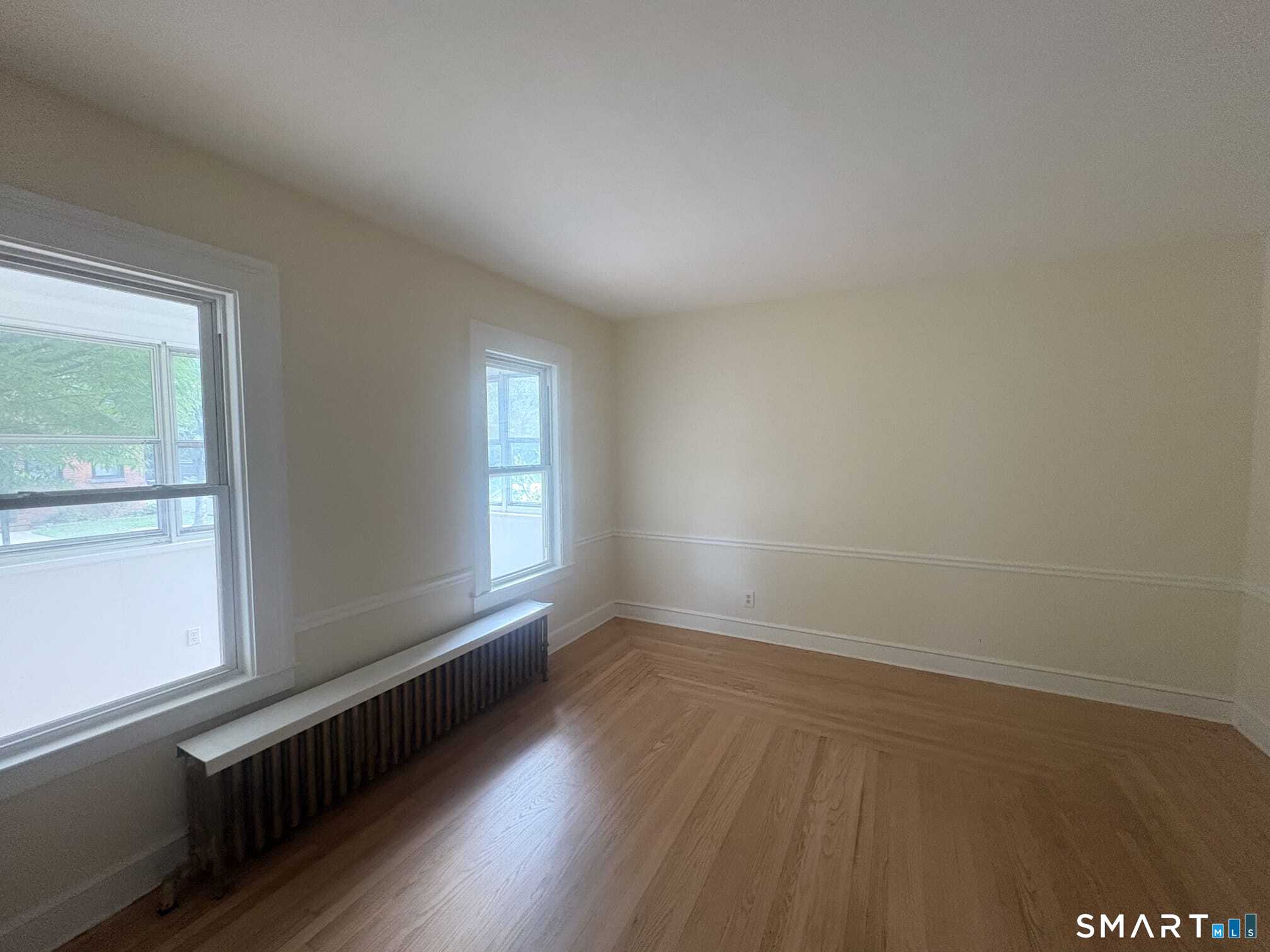 51 Lyon 1st Fl Street Property Photo 3