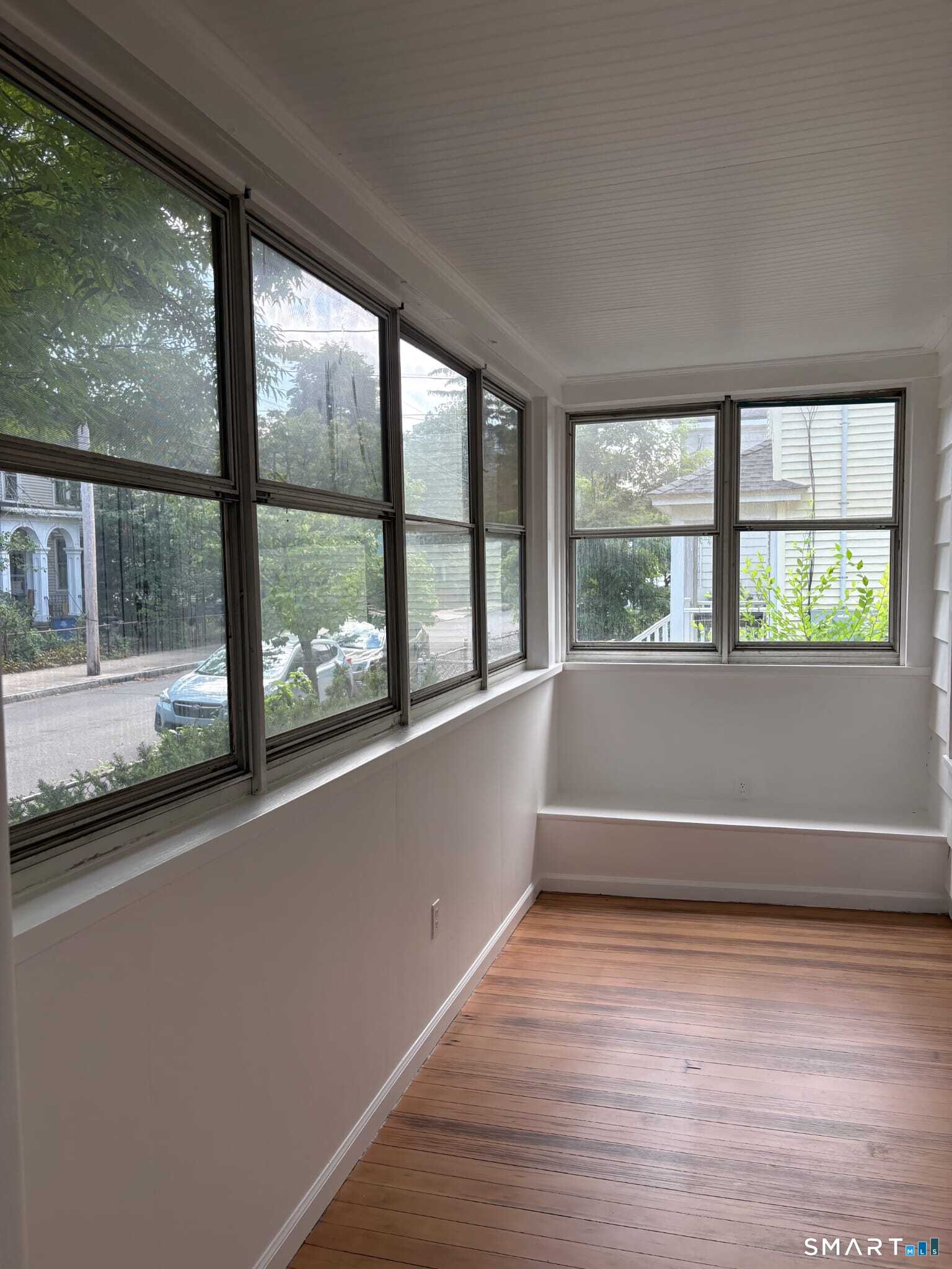 51 Lyon 1st Fl Street Property Photo 4