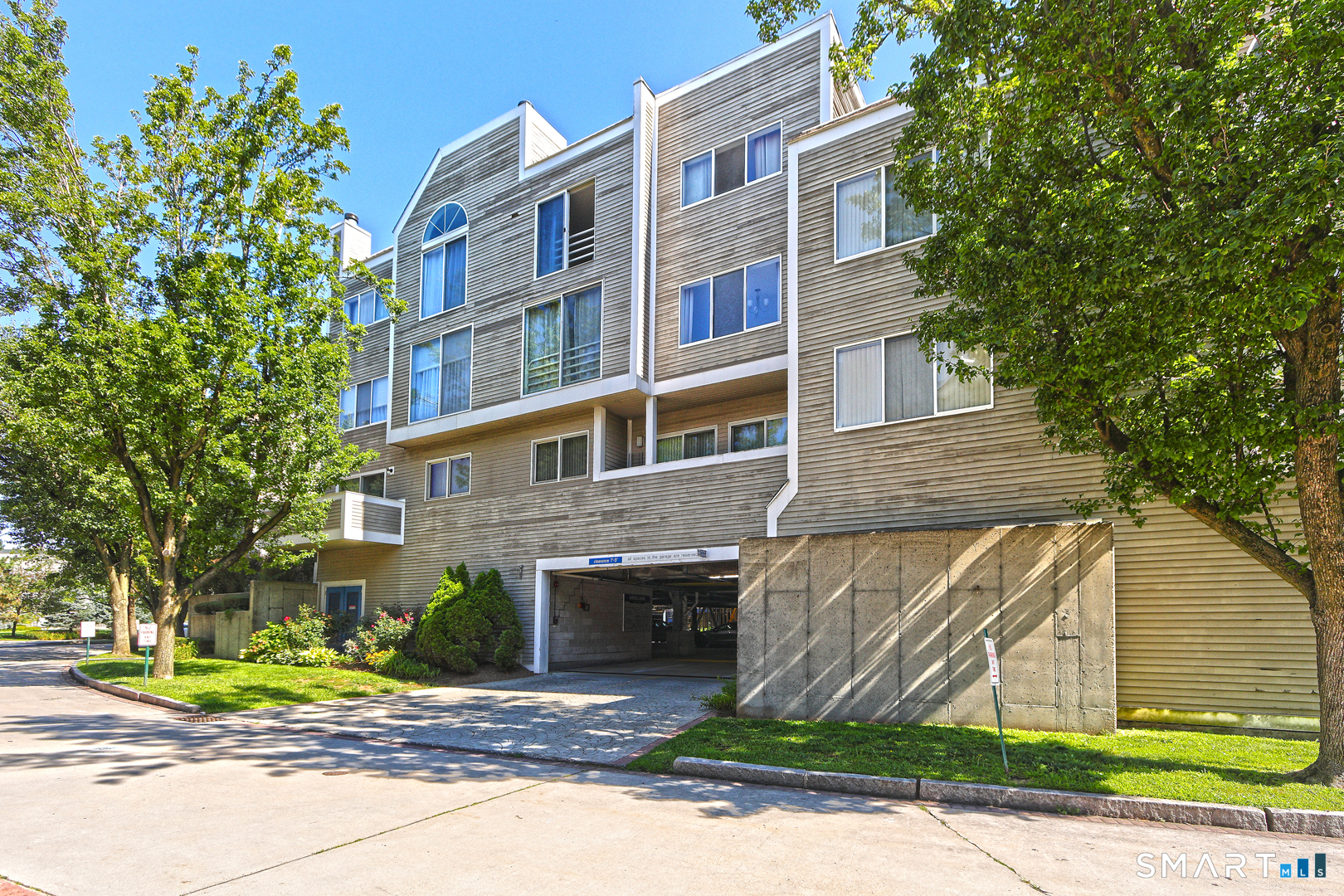 127 Harbour 127 Close Property Photo 1