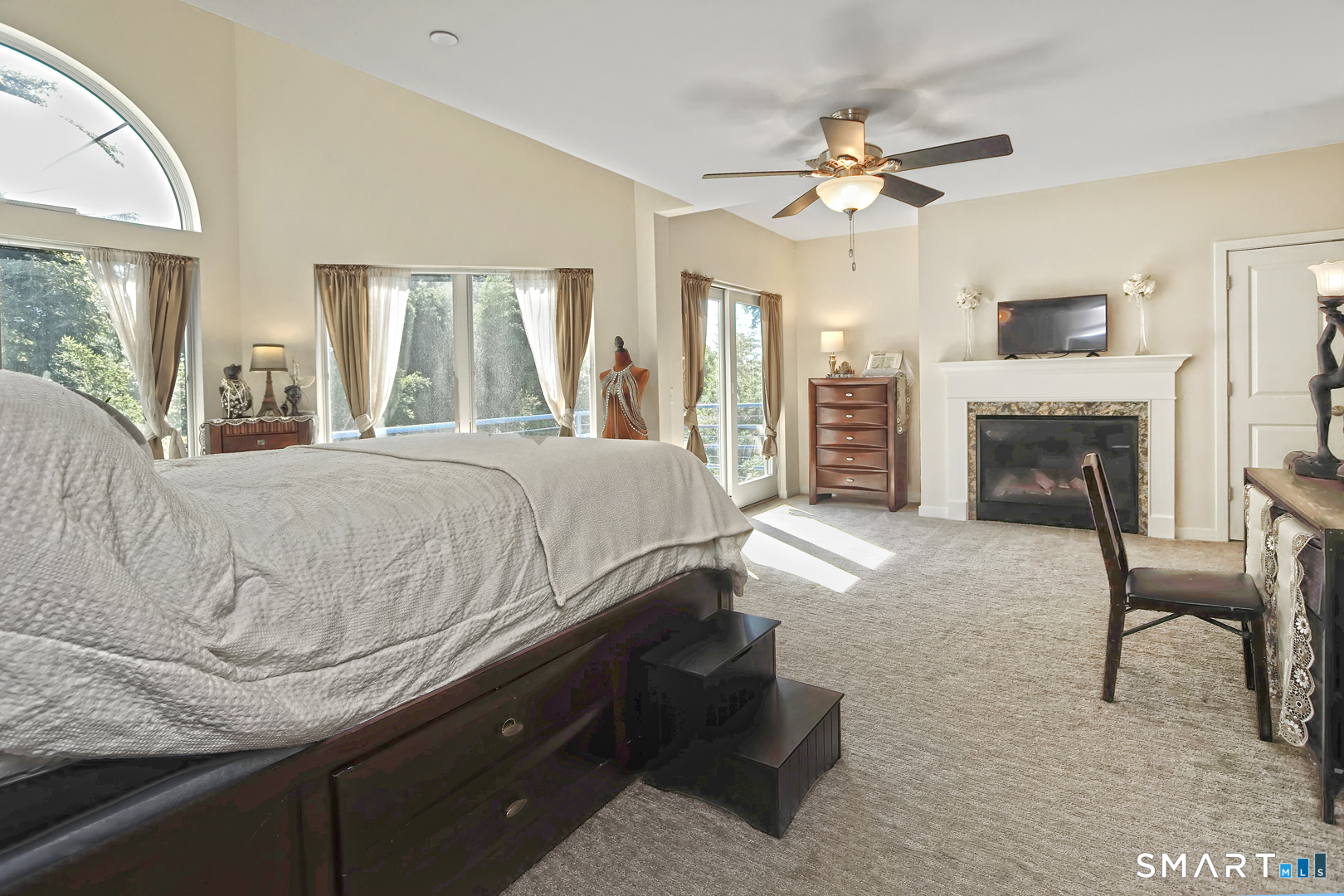 127 Harbour 127 Close Property Photo 32