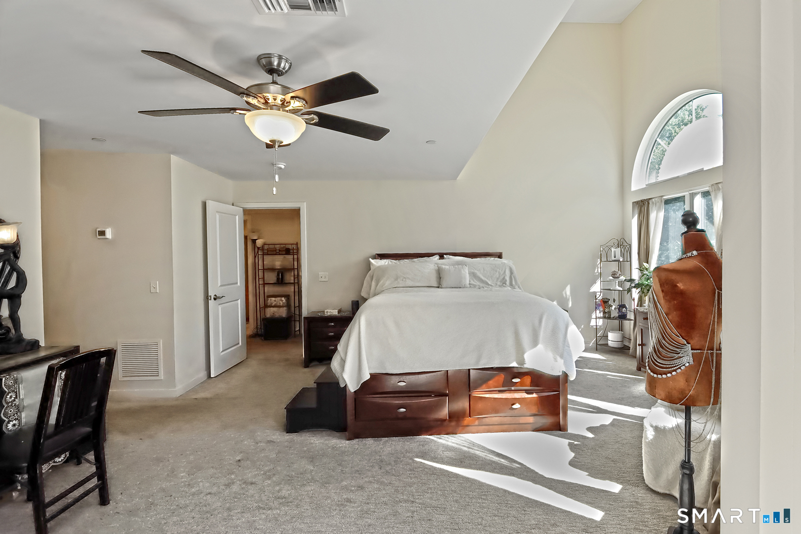 127 Harbour 127 Close Property Photo 35