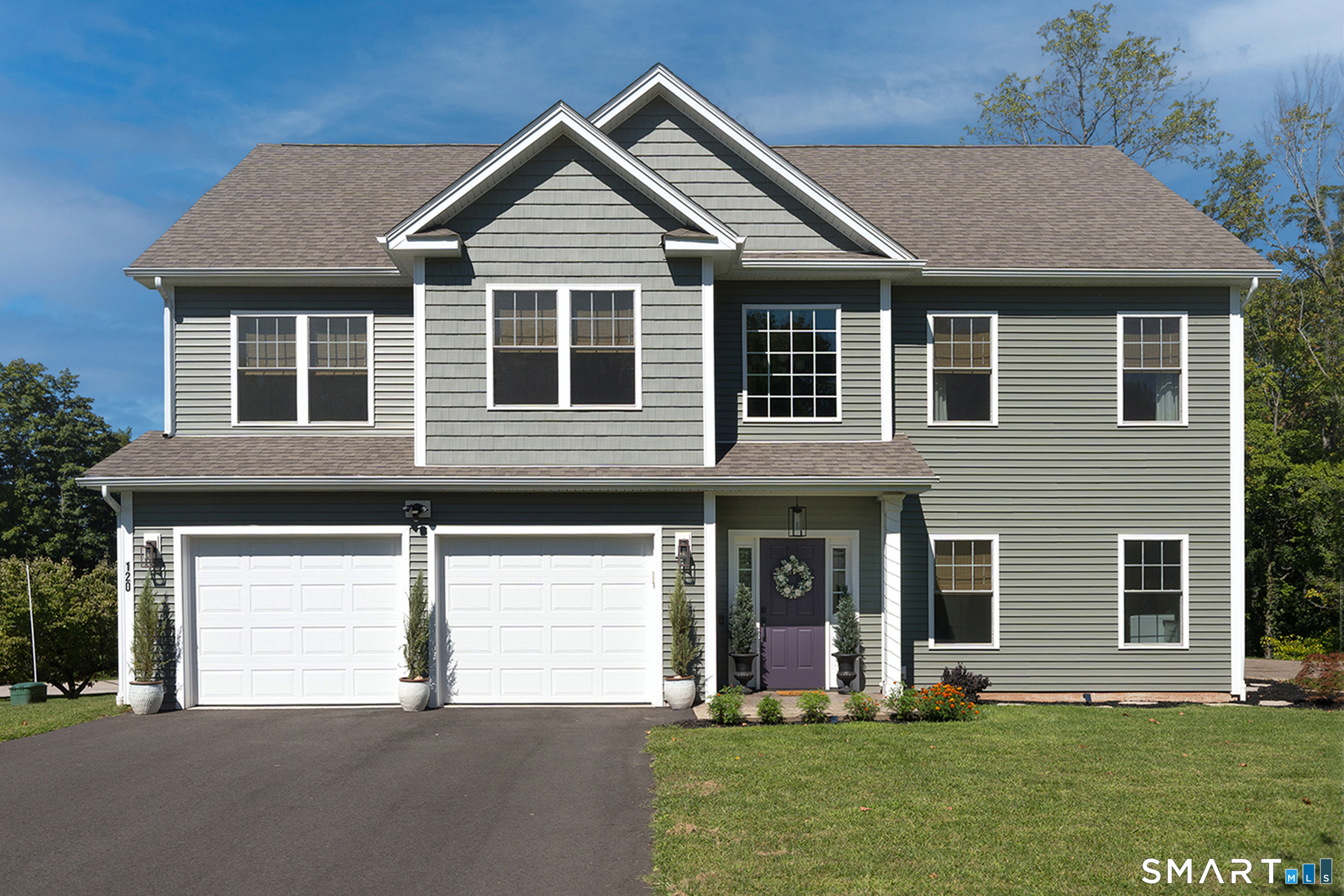 120 Circlewood Drive Property Photo 1