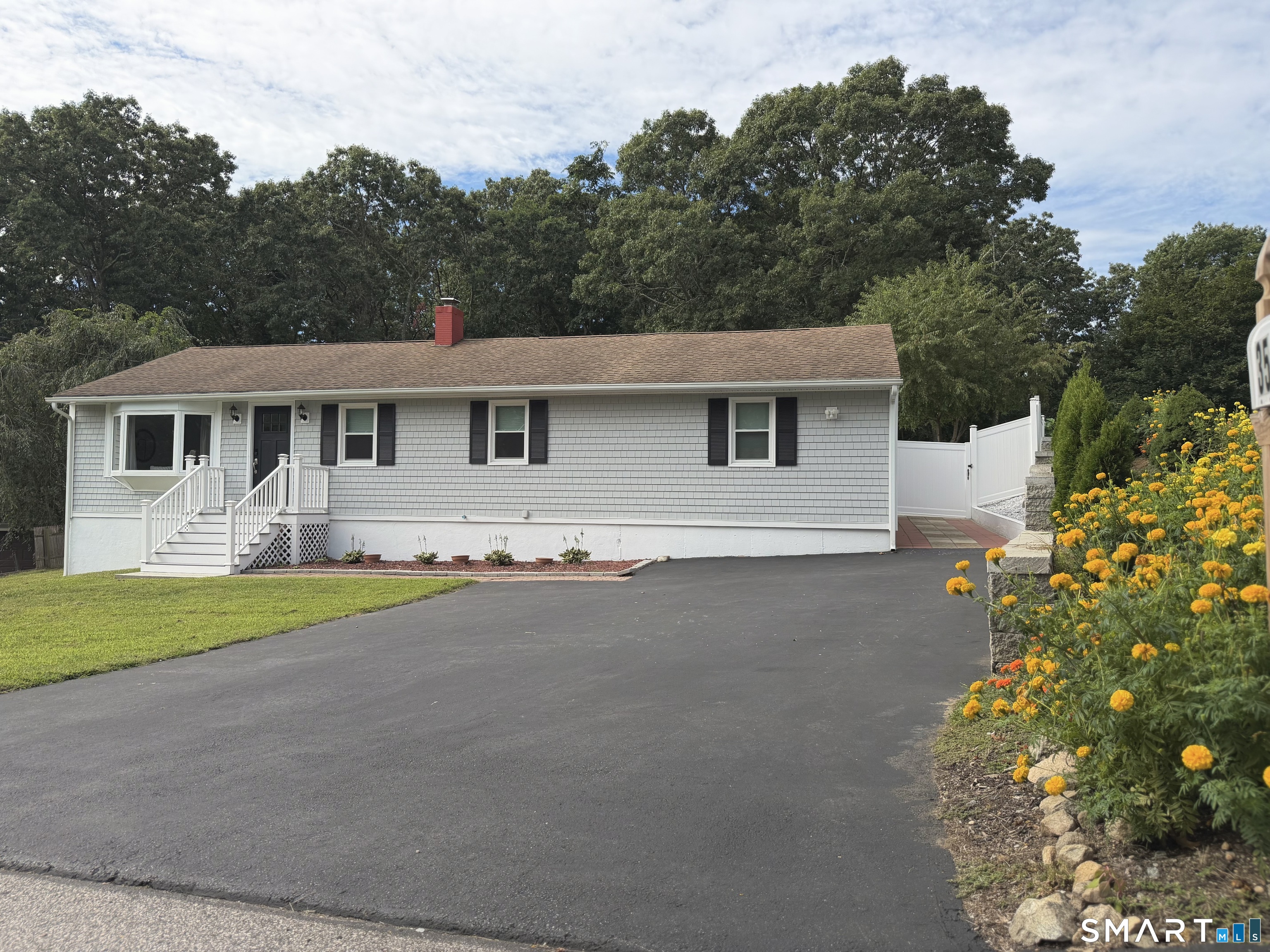 29 Blueberry Hill Road Property Photo 1