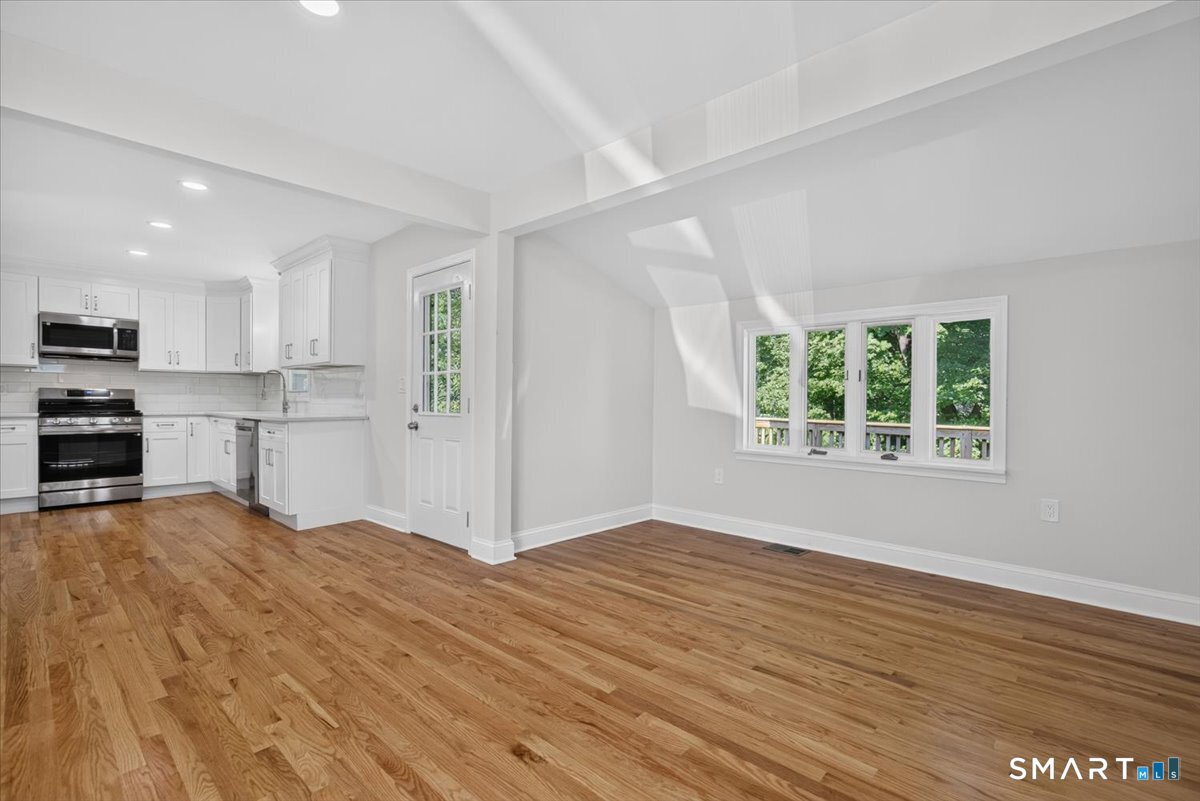 62 Pearson Avenue Property Photo 8