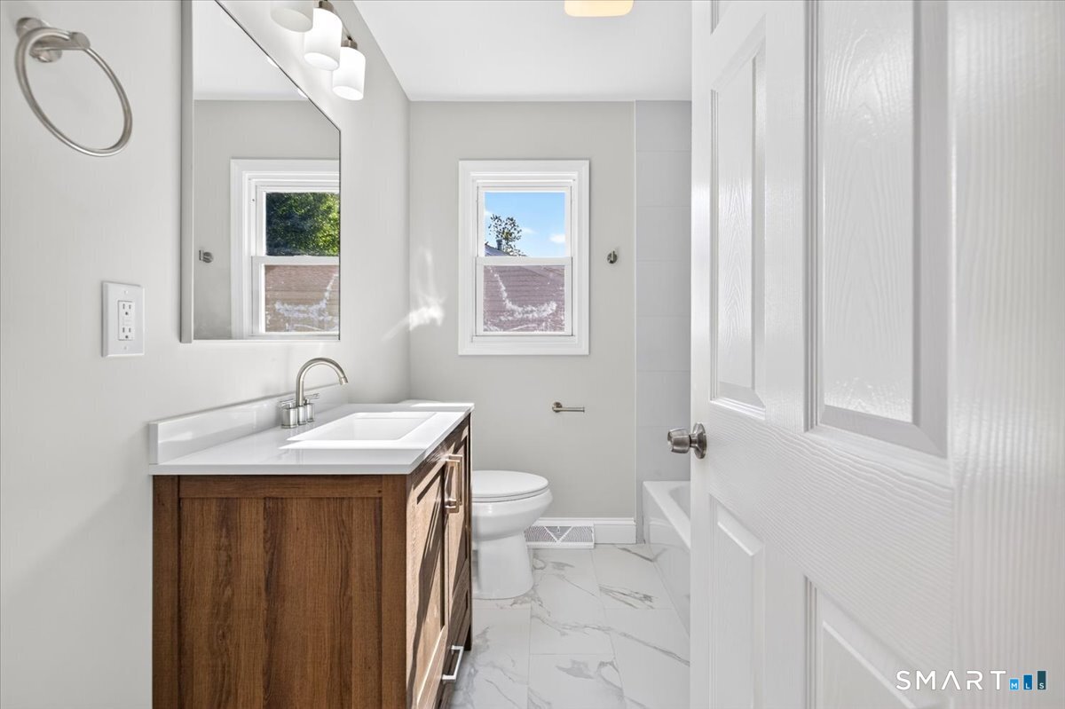 62 Pearson Avenue Property Photo 18