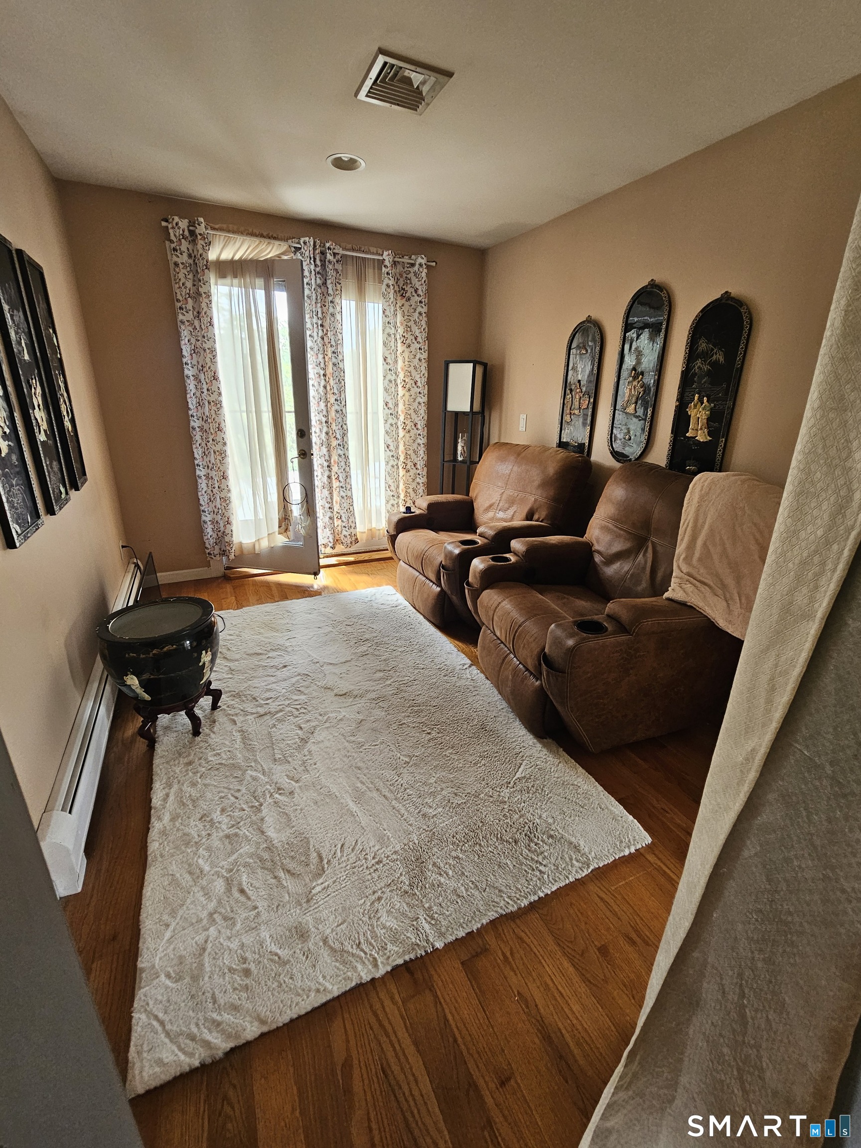 12 Smith Street Property Photo 10