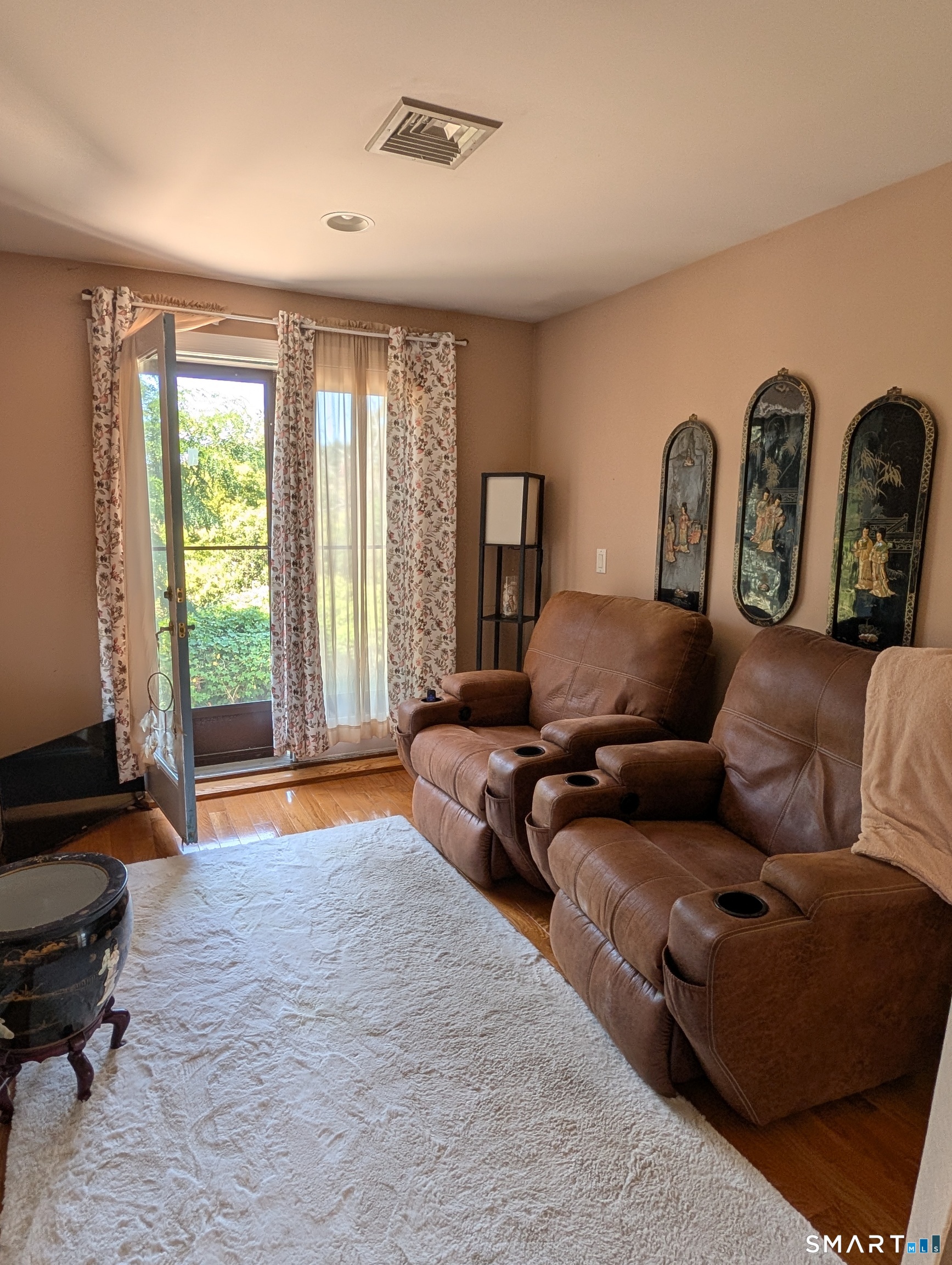 12 Smith Street Property Photo 32