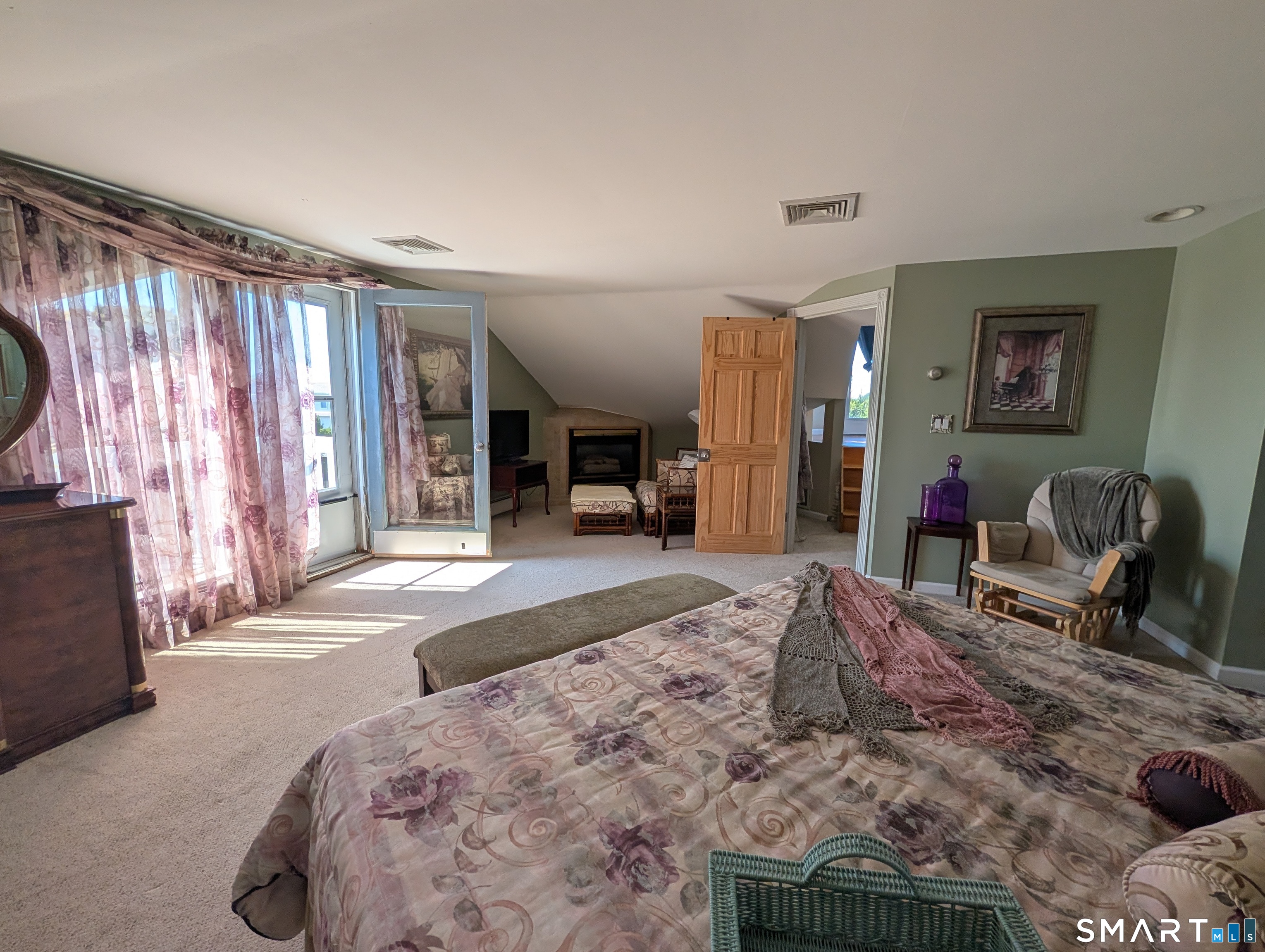 12 Smith Street Property Photo 37