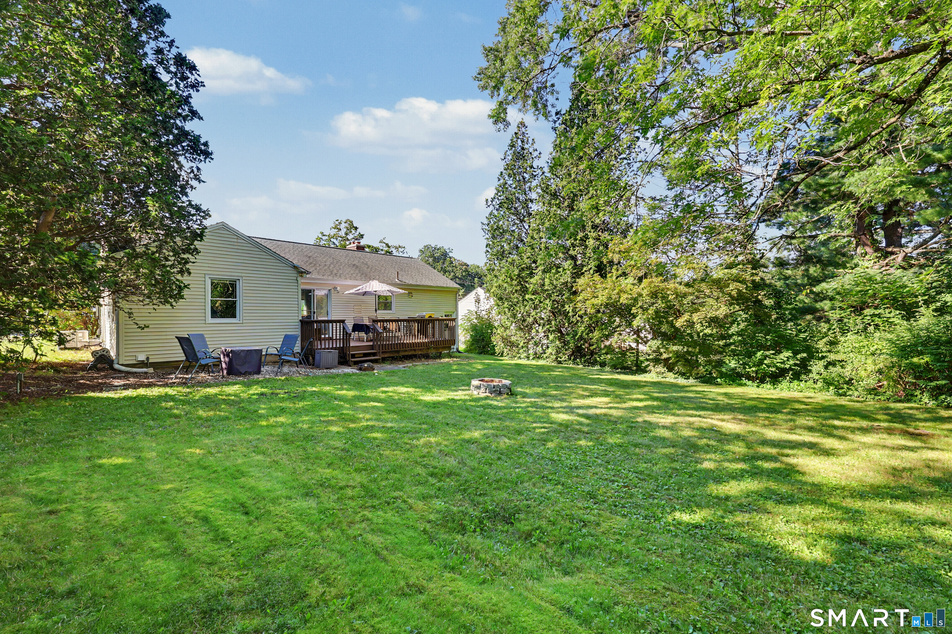 12 Hillview Avenue Property Photo 2