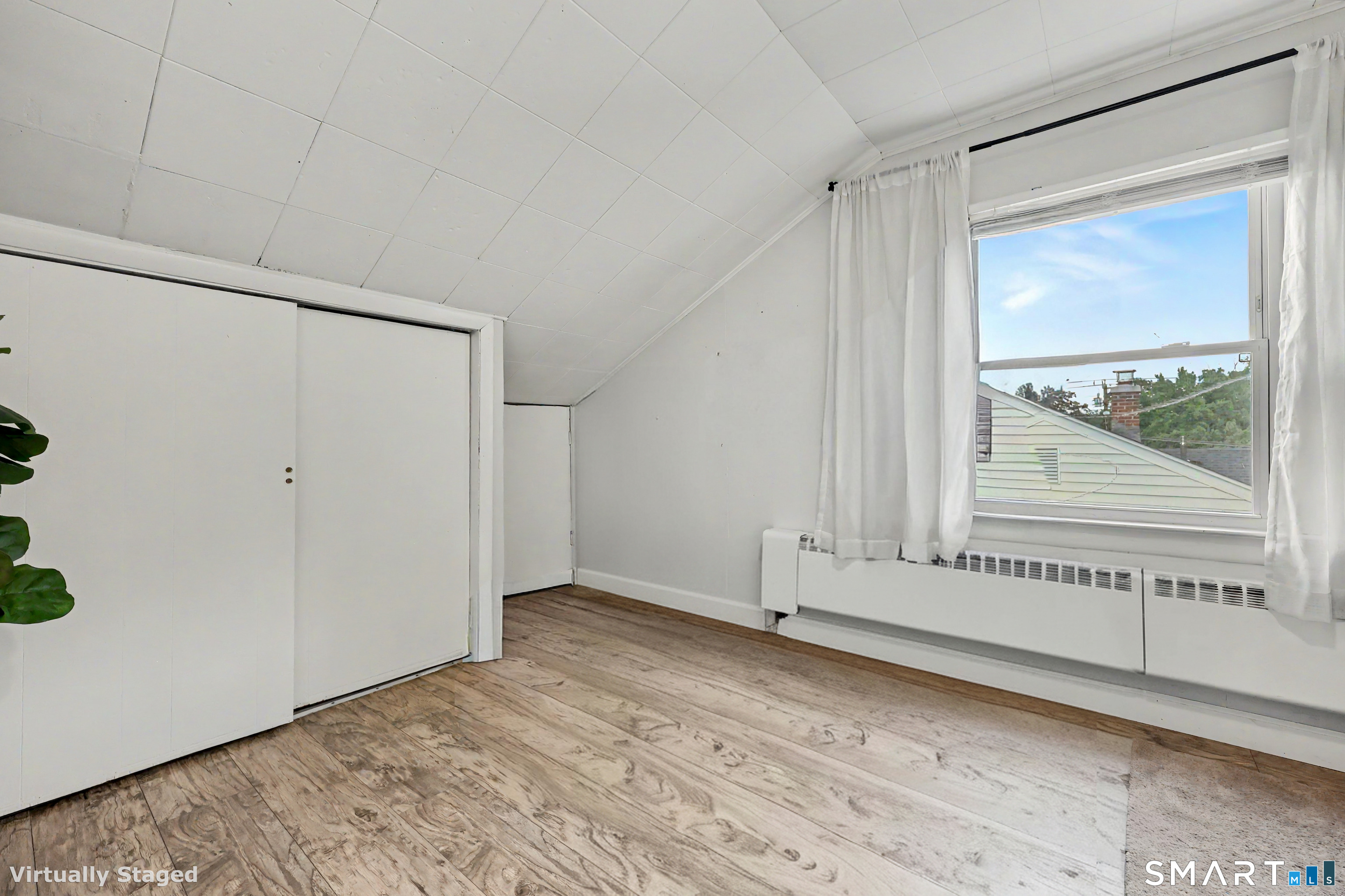 12 Hillview Avenue Property Photo 17