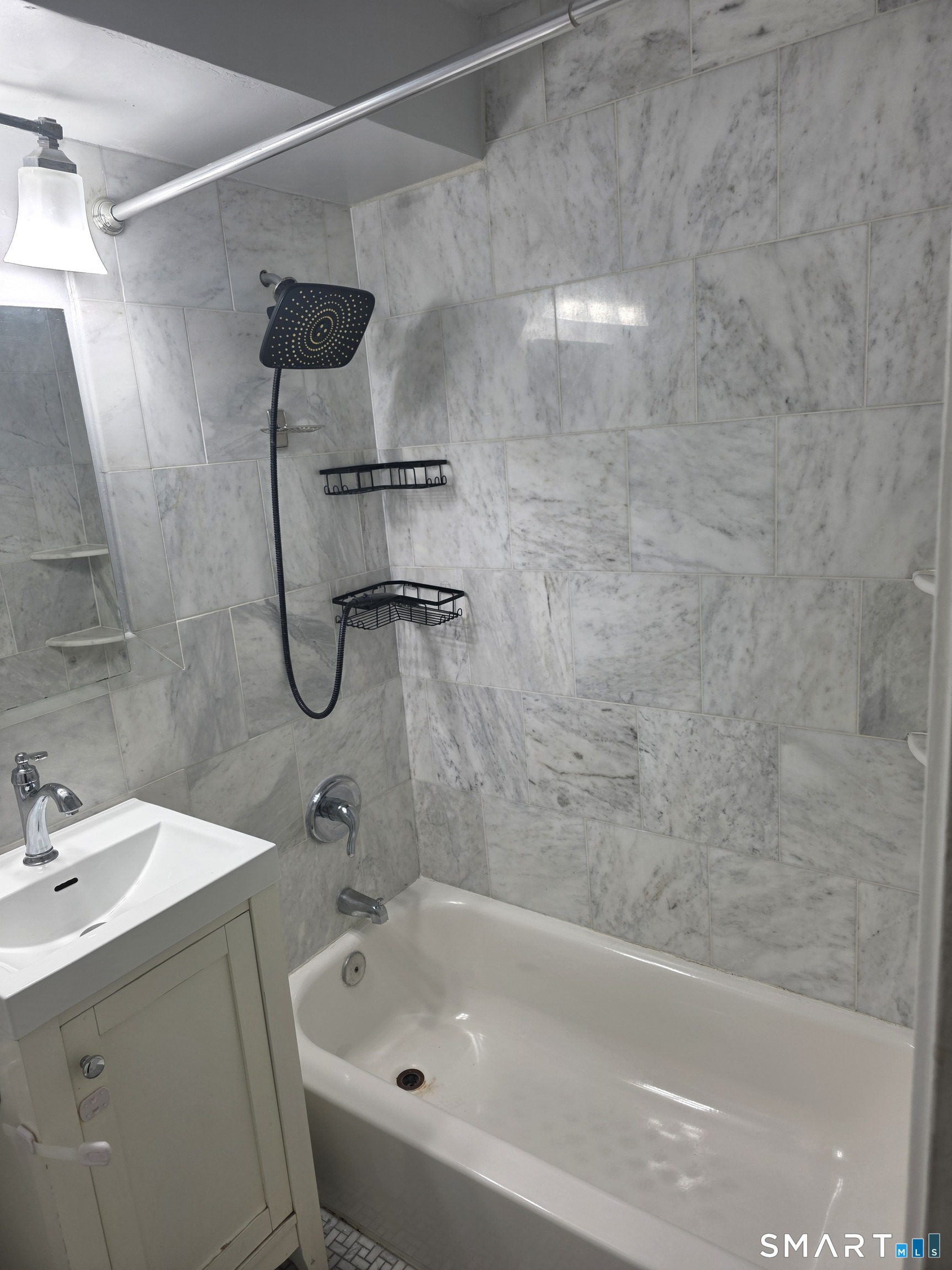 91 Strawberry Hill 128 Avenue Property Photo 2